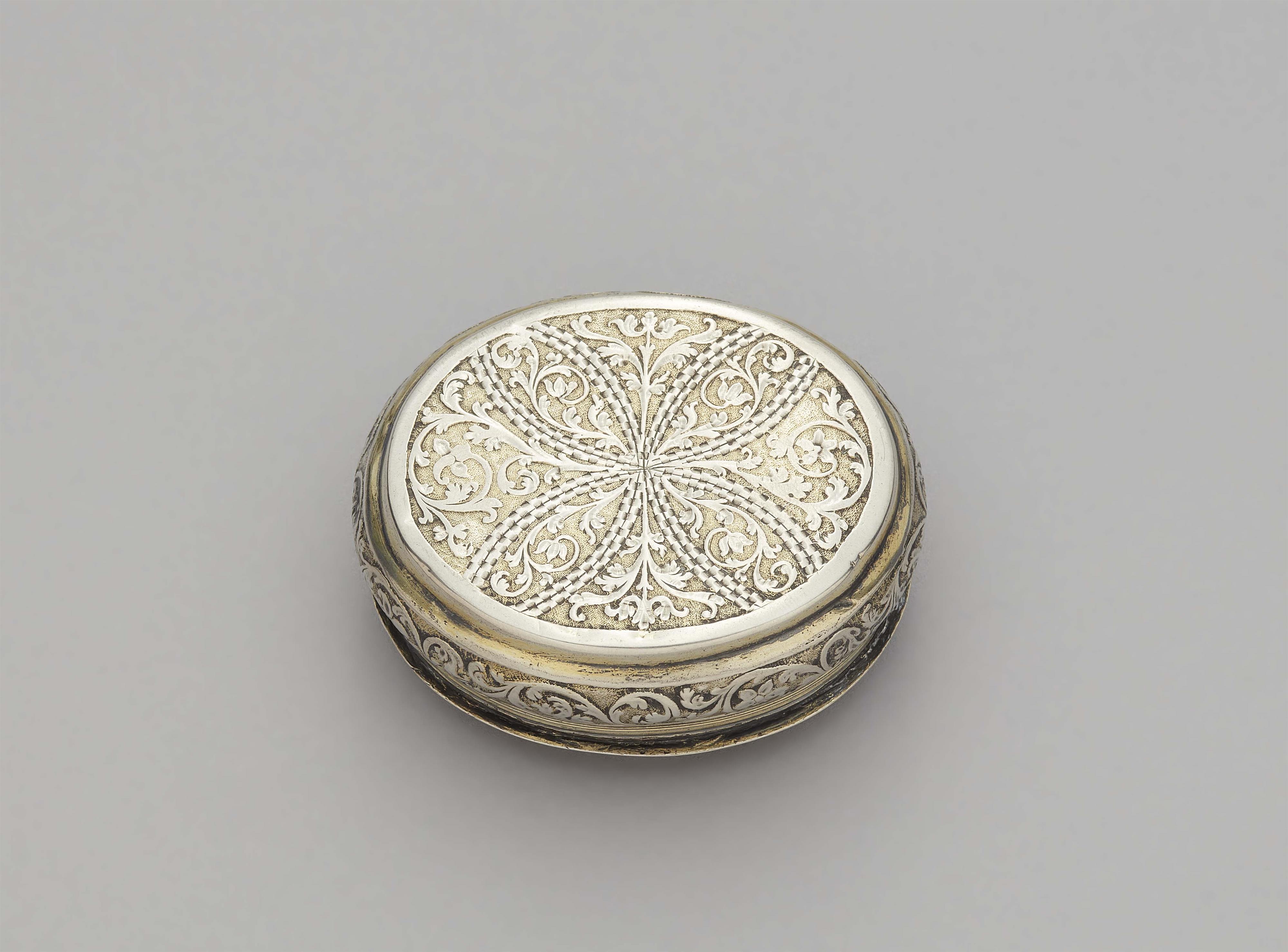 A silver box with an enamel plaque - image-2