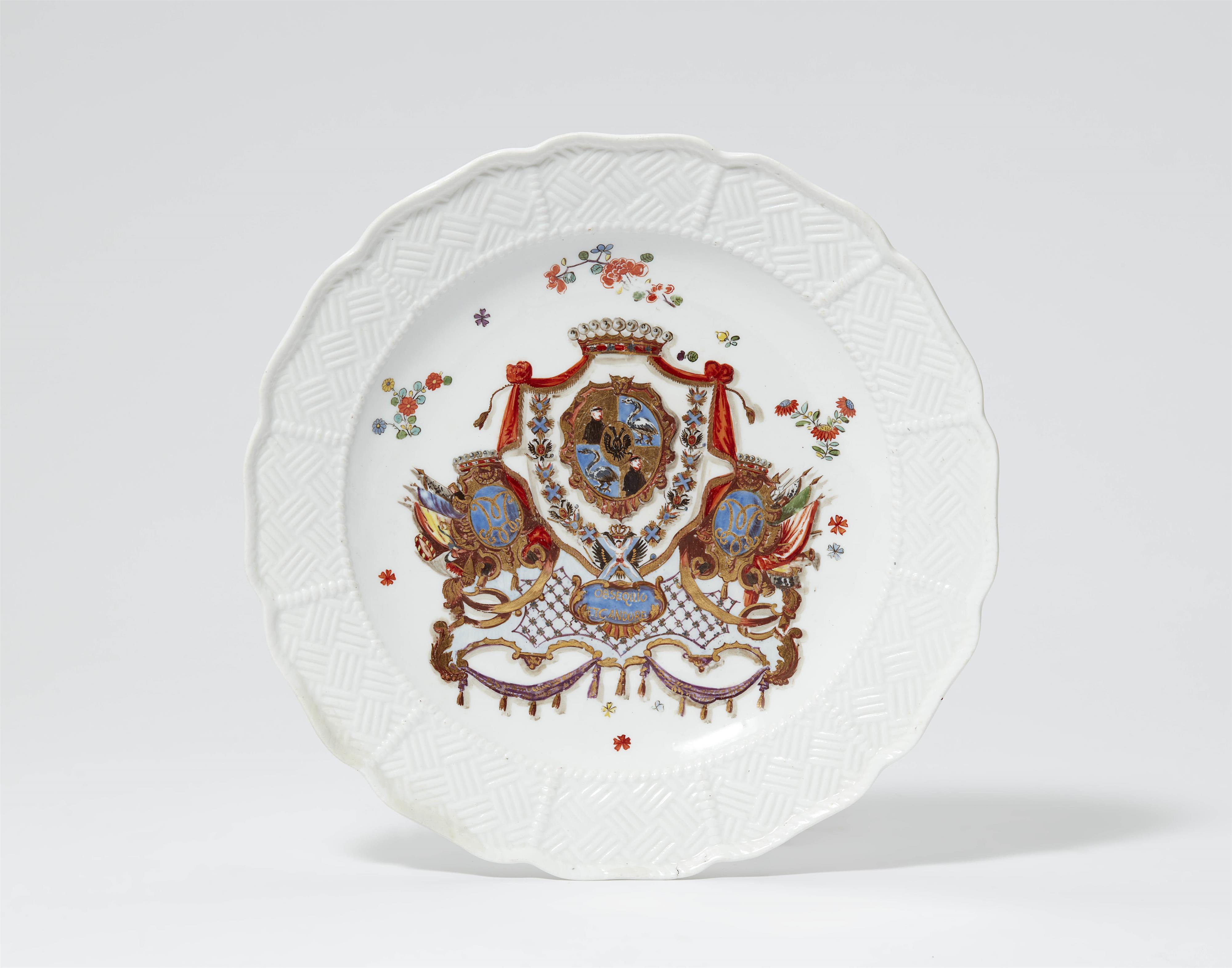 A Meissen porcelain plate from the dinner service made for  Field Marshal General Burchard Christoph von Münnich - image-1
