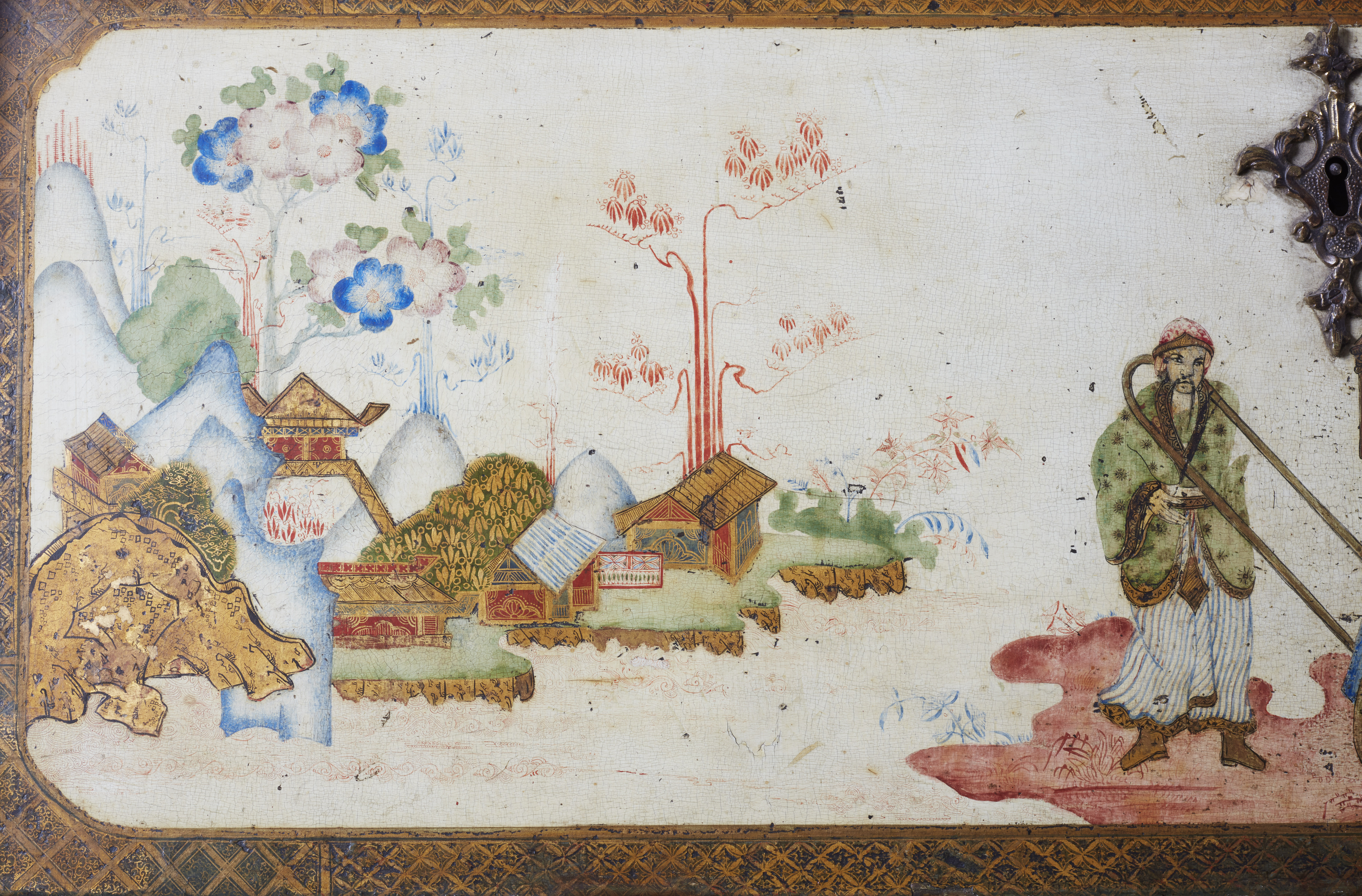 An important Chinoiserie painted cabinet - image-13