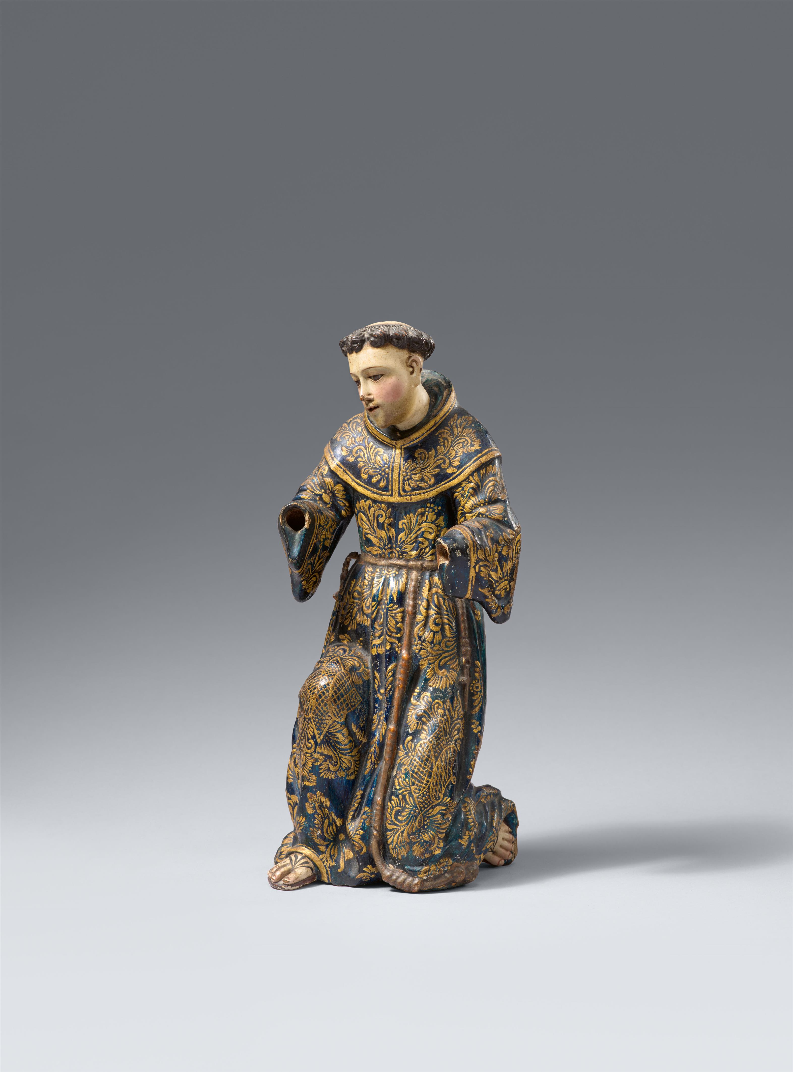 Iberisch-Kolonial 18th century - A carved wood figure of Saint Francis (?), Iberian-Colonial, 18th century - image-1