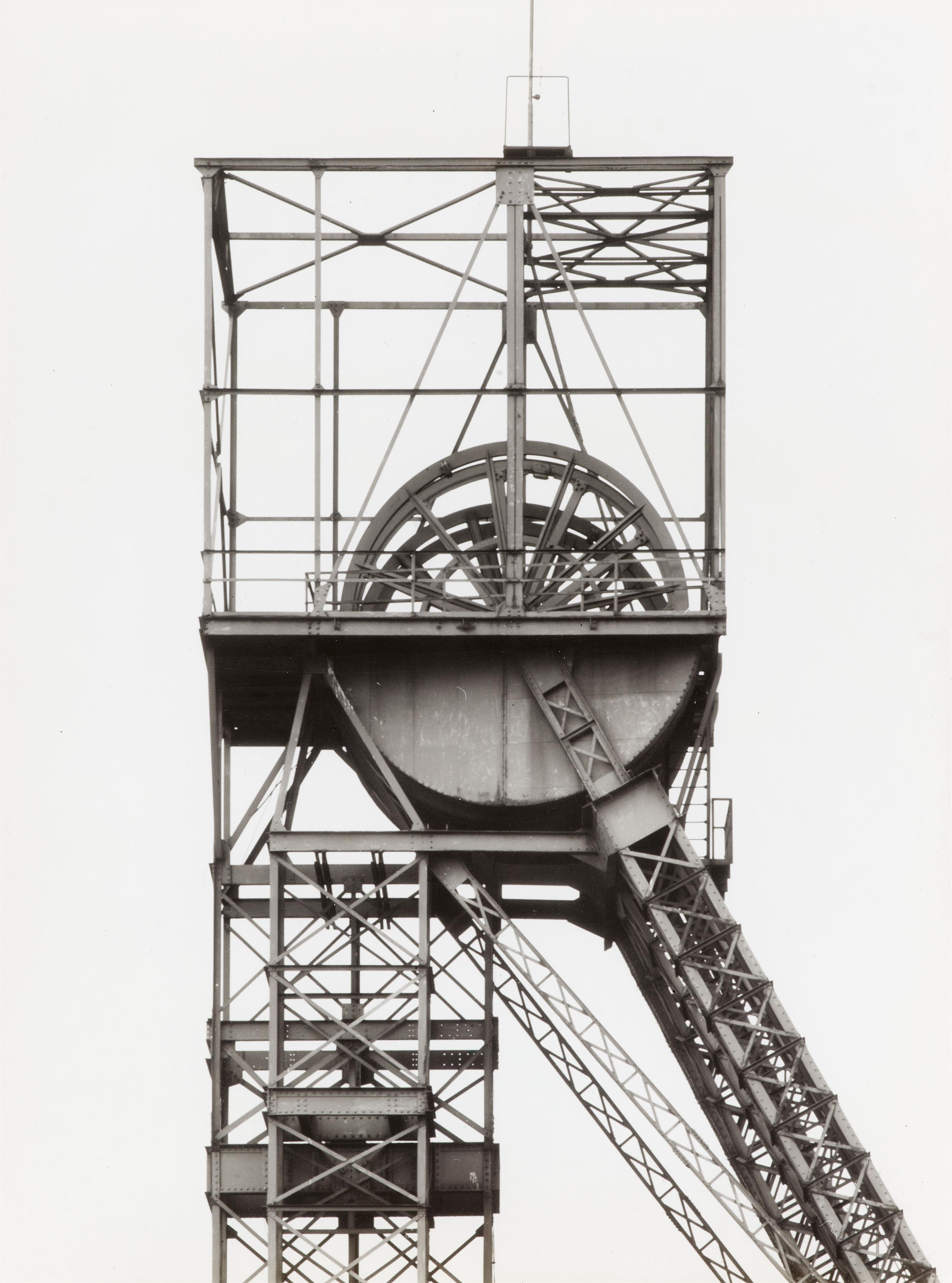 Bernd and Hilla Becher - Winding towers - image-9