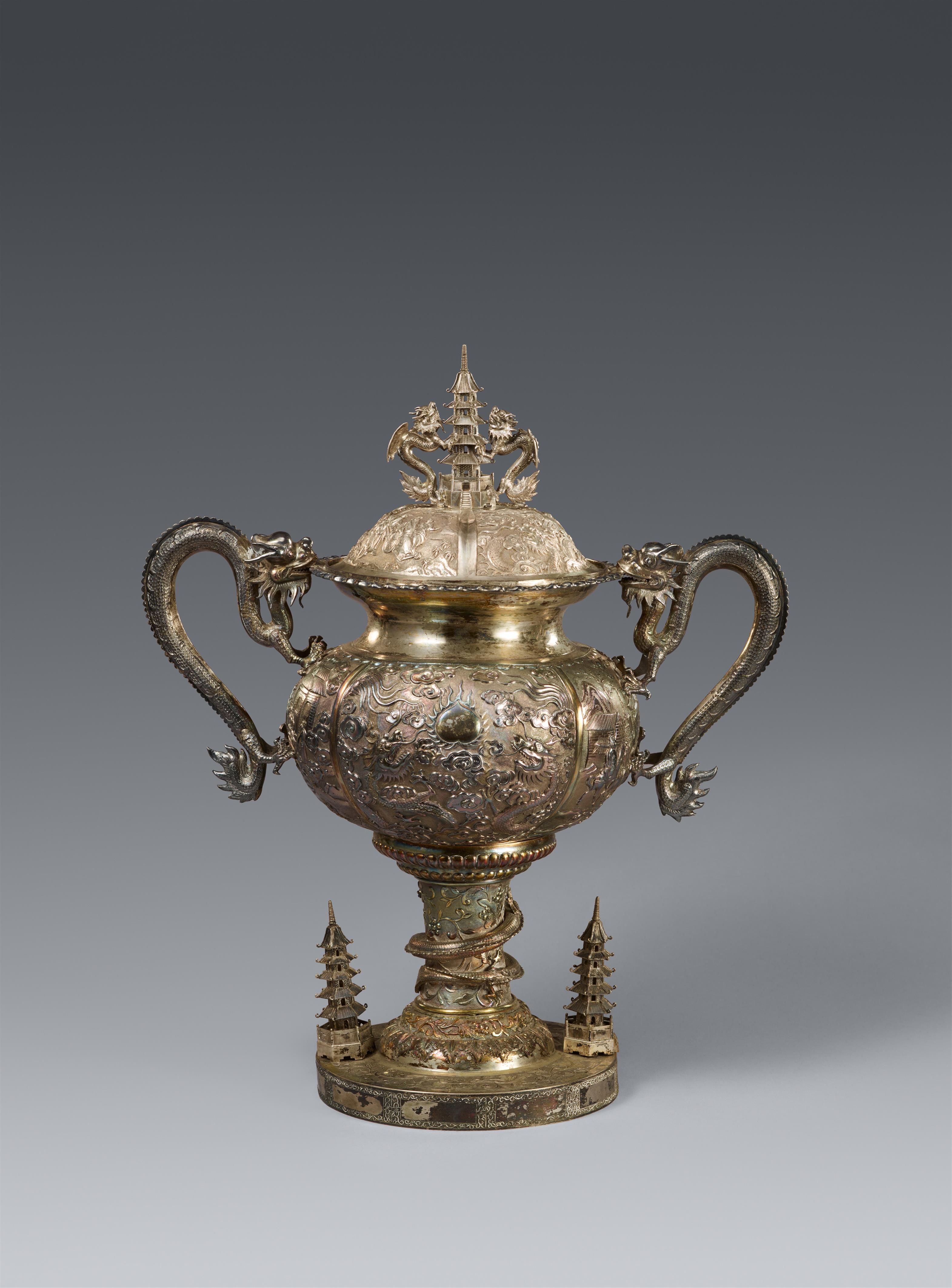 A large silver lidded cup. Canton. Late 19th century - image-1