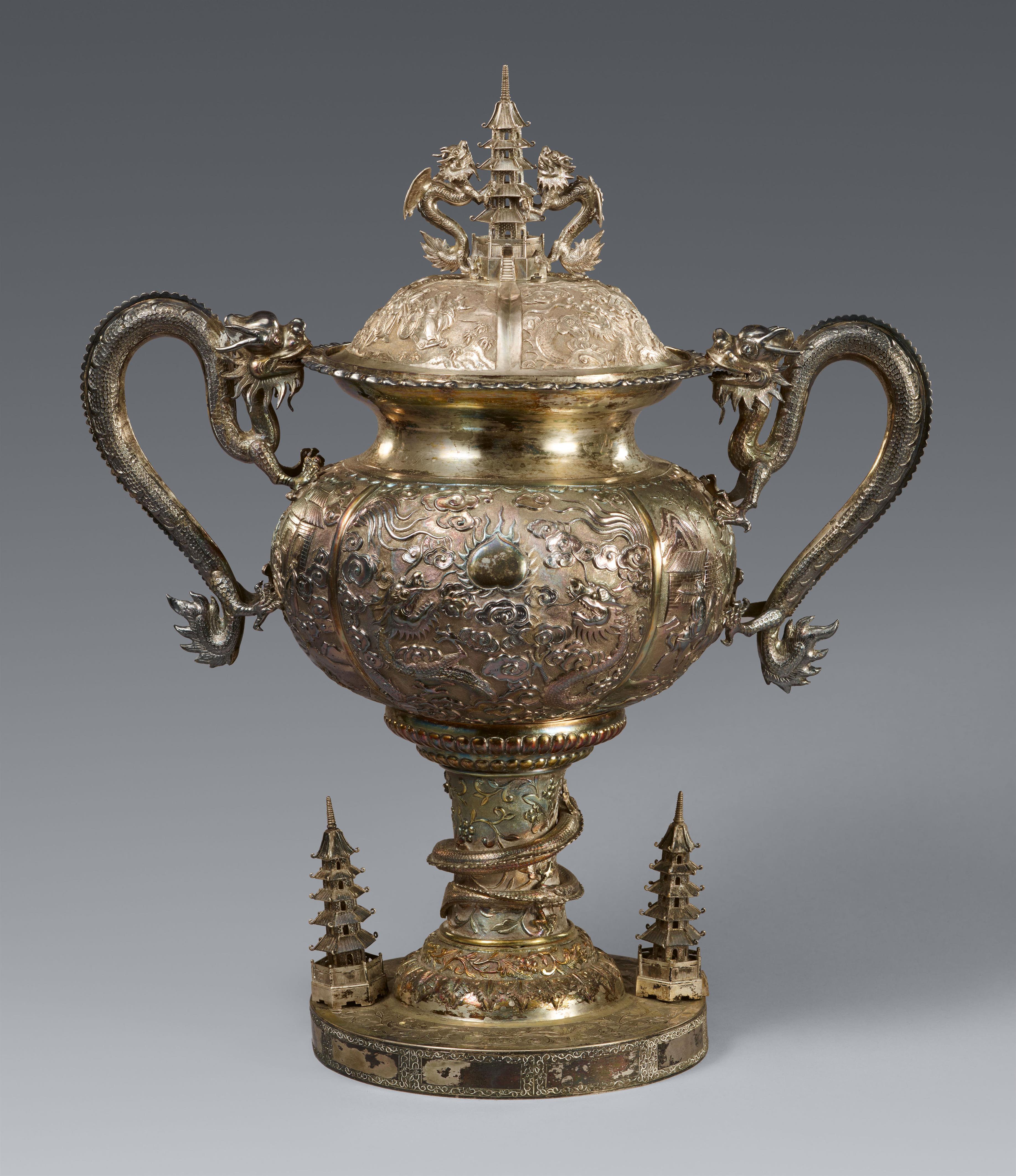A large silver lidded cup. Canton. Late 19th century - image-2