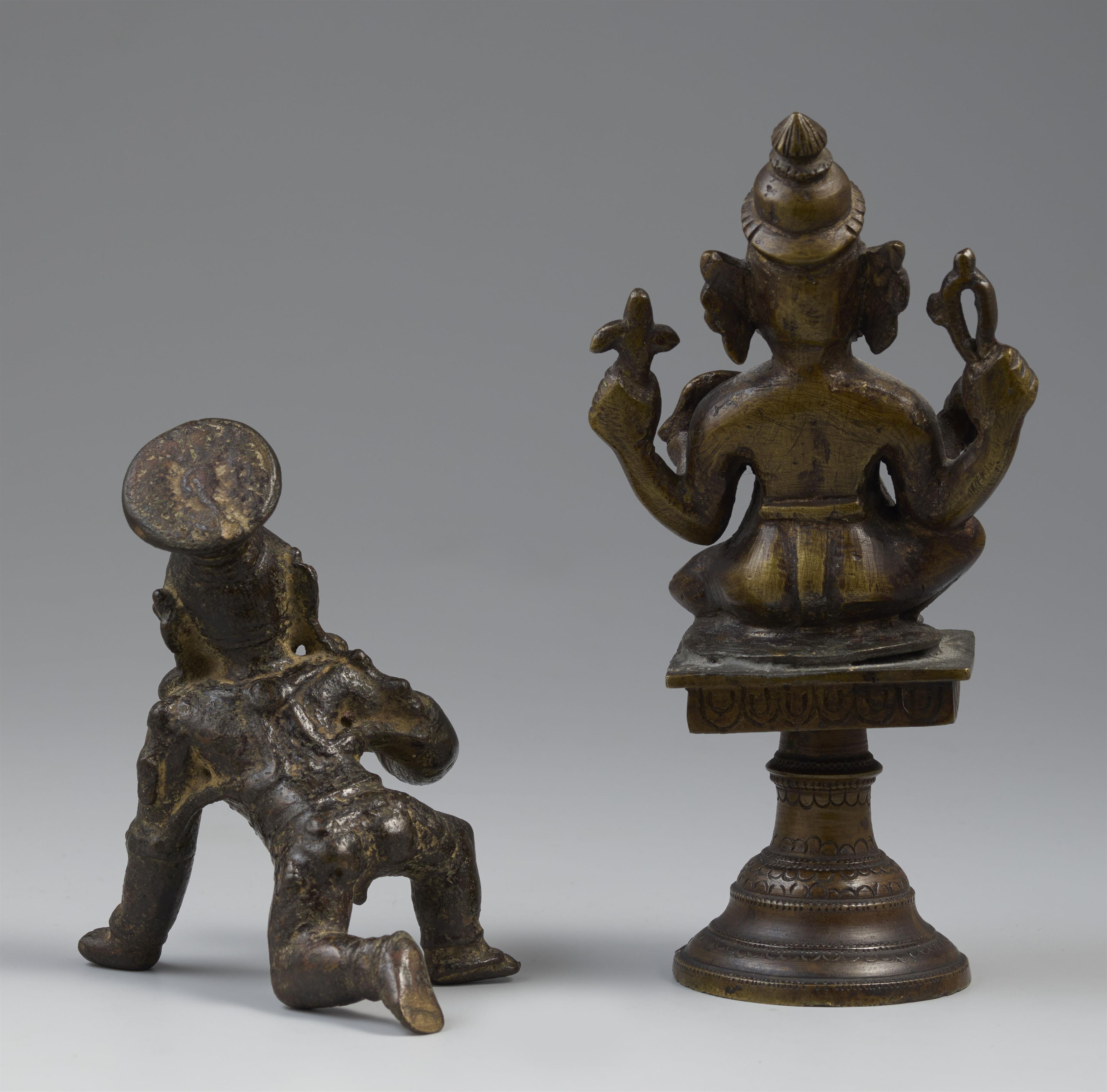 Zwei Figuren des Krishna und Ganesha. Bronze. Süd-Indien. 16. Jh. und später - image-2