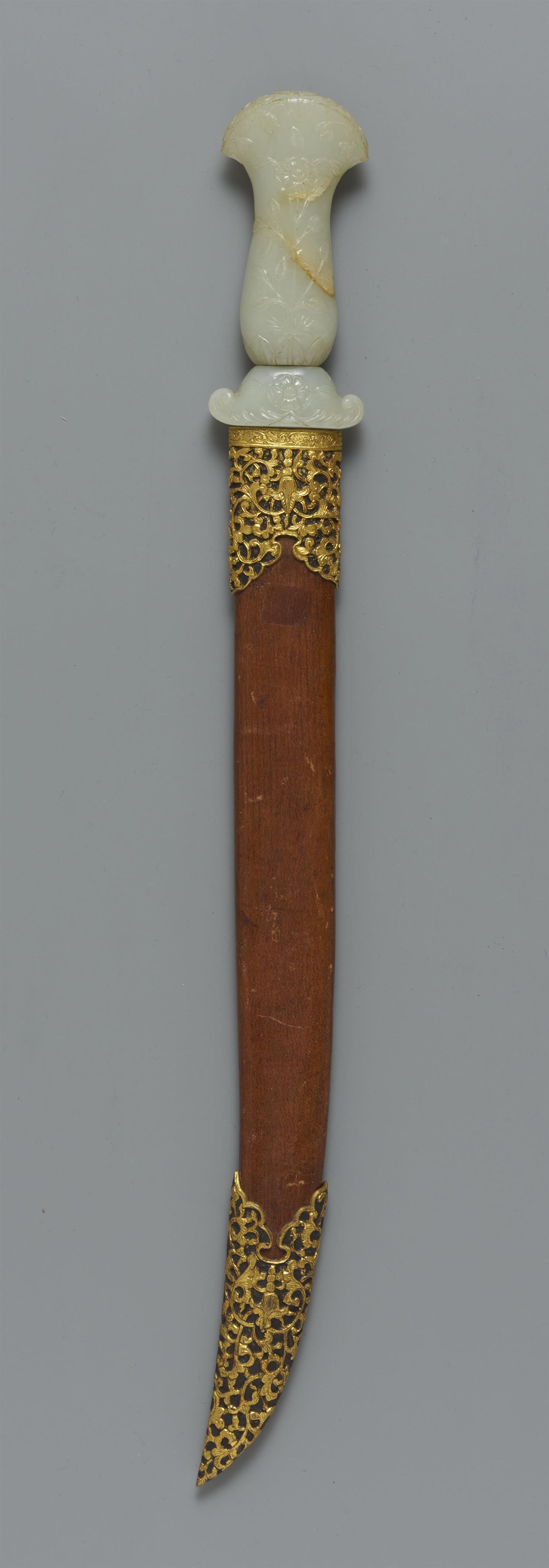 A North Indian khanjar with scabbard. 19th century or earlier - image-2