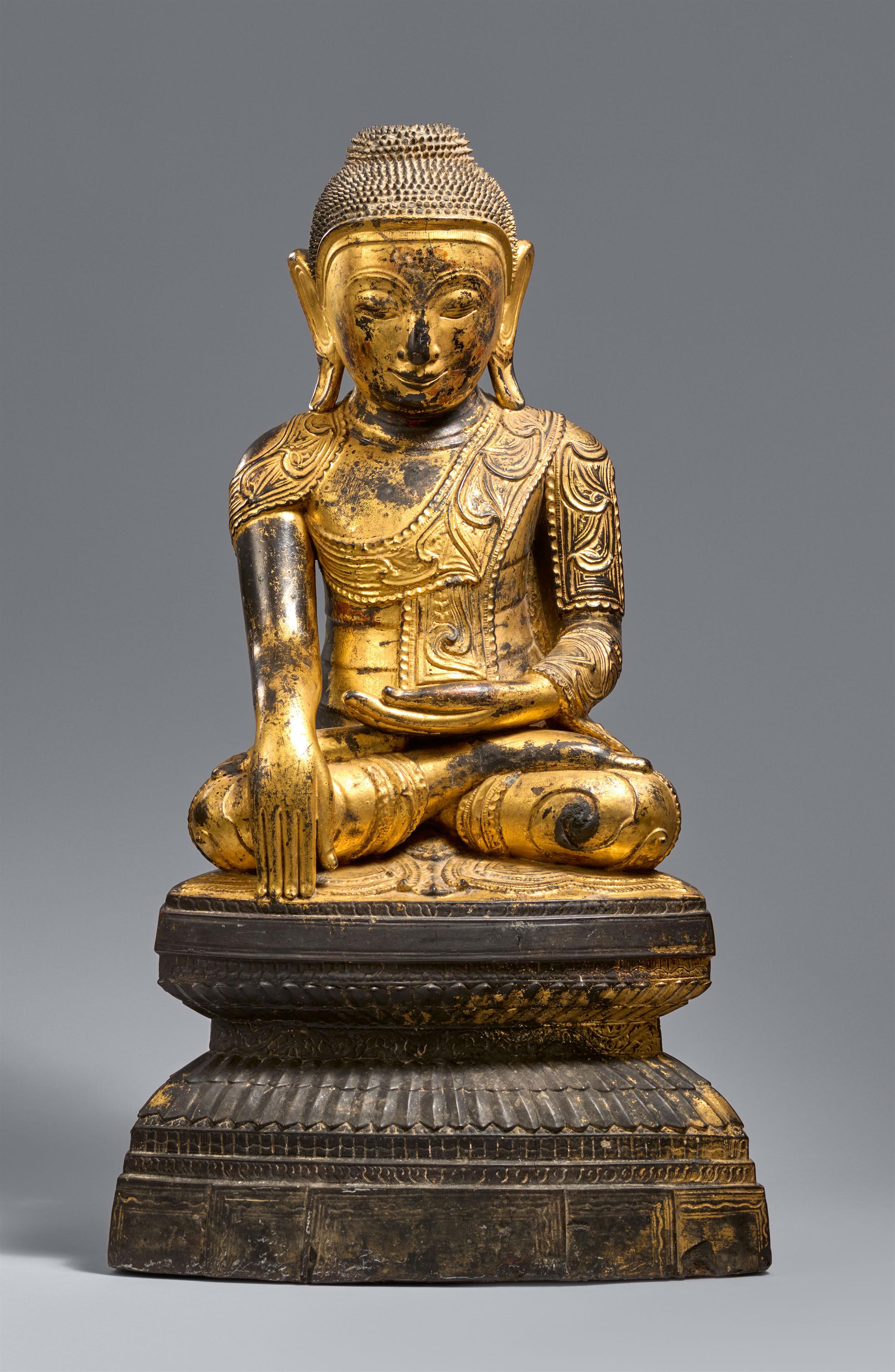 Buddha Shakyamuni. Holz, Lack und Vergoldung. Burma, Shan-Staaten. 19. Jh. - image-1