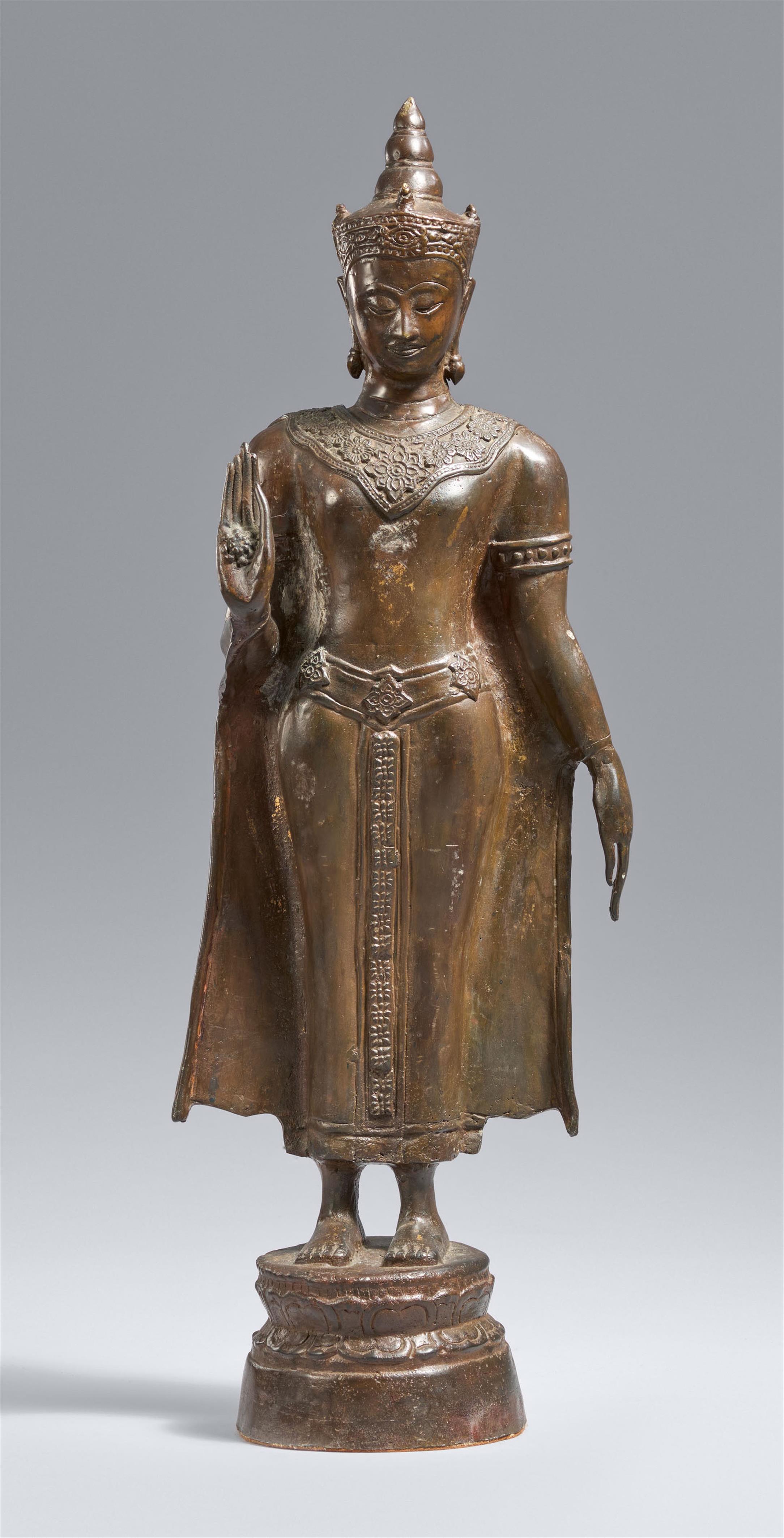 Buddha im Fürstenschmuck. Bronze. Thailand. Ayutthaya-Stil, 17. Jh. oder später - image-1
