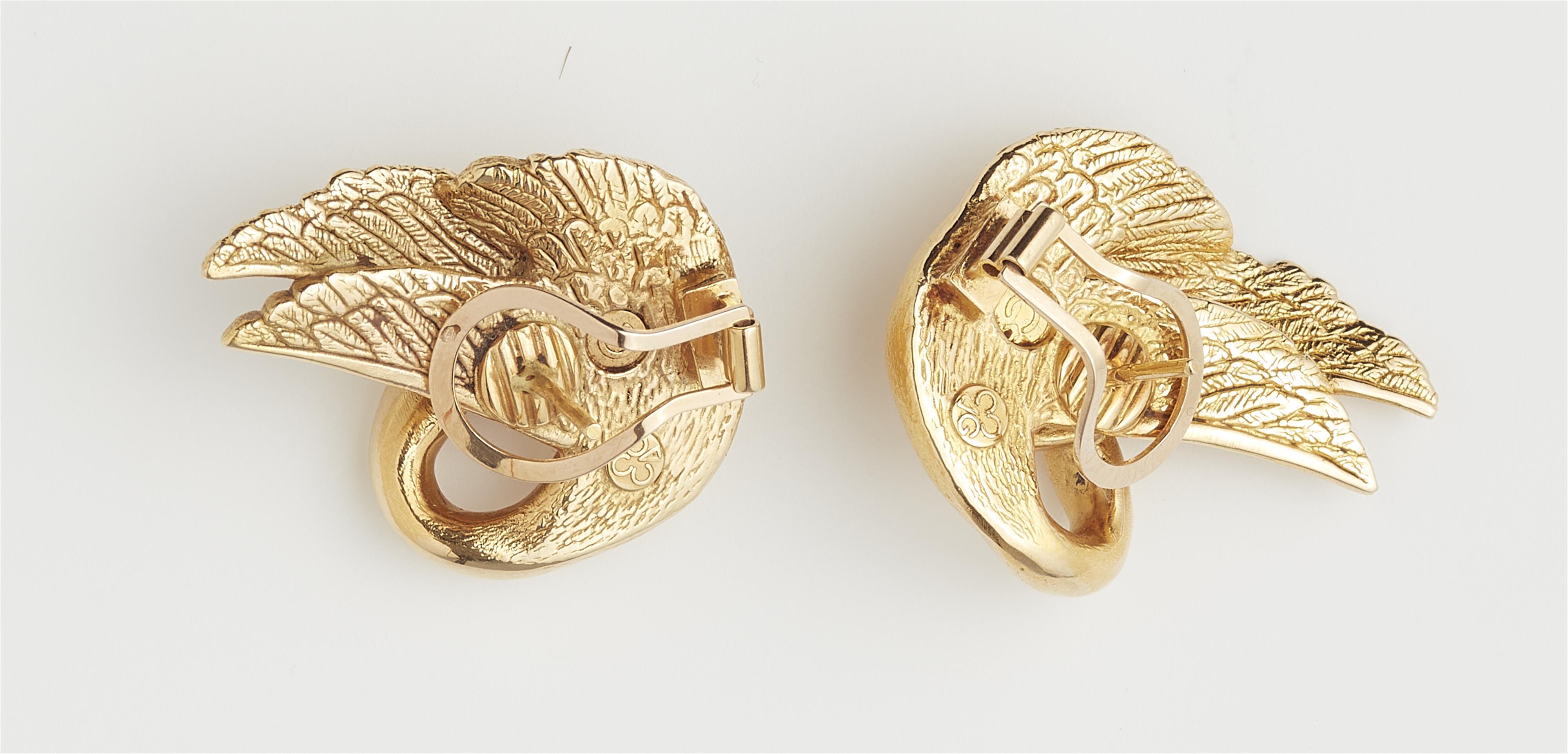 A pair of French 18k gold swan clip earrings. - image-2