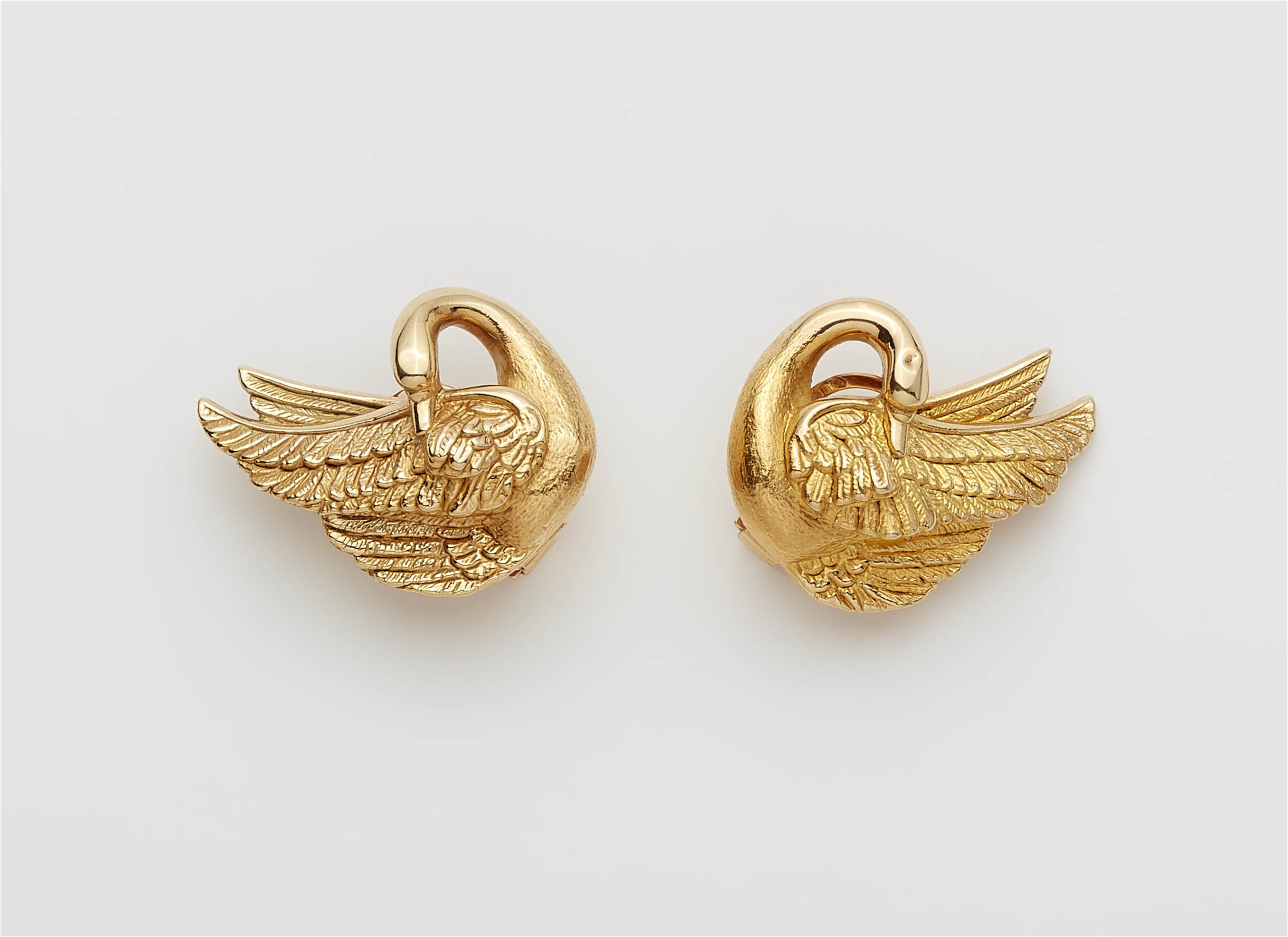 A pair of French 18k gold swan clip earrings. - image-1