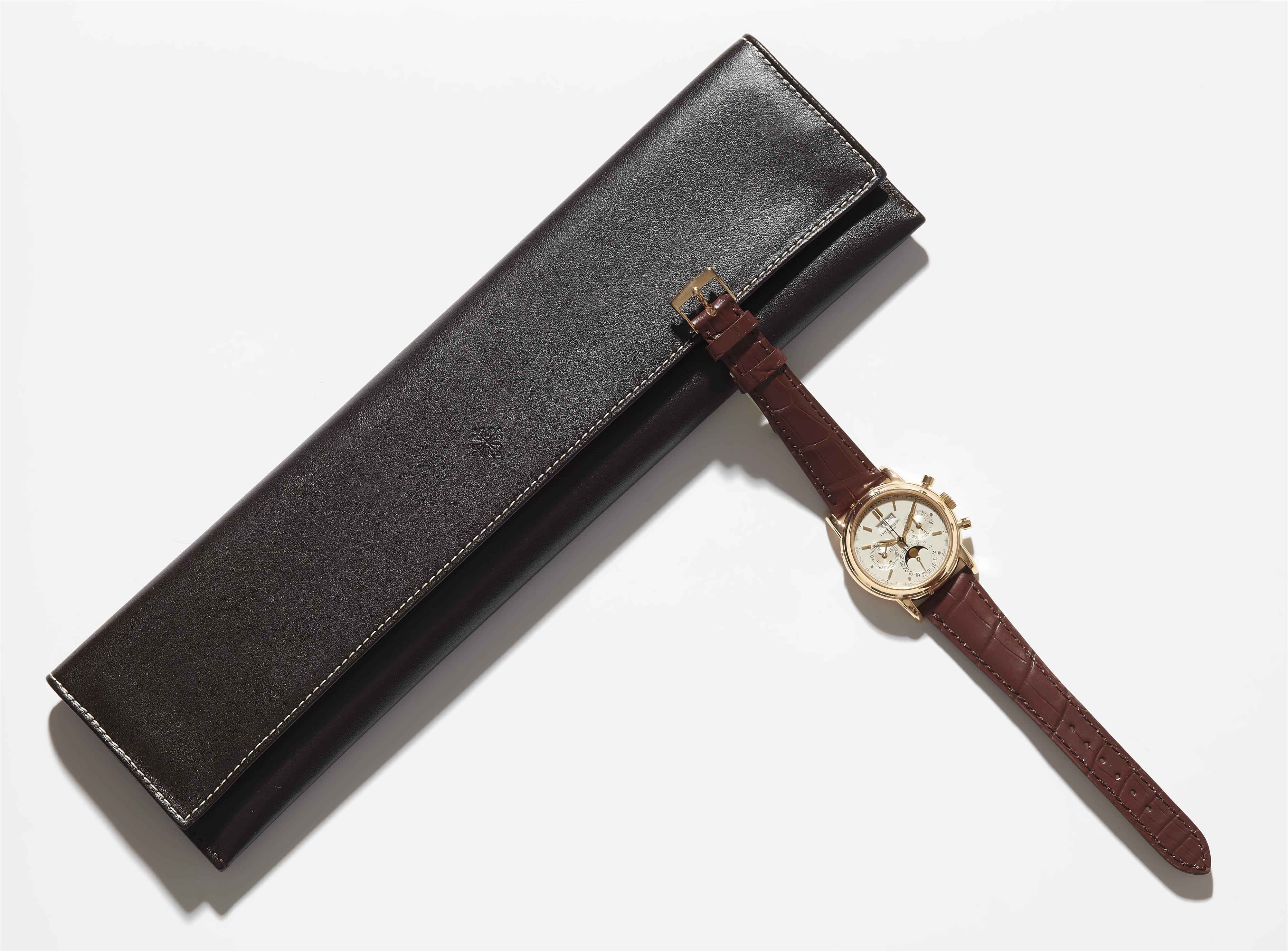 An extremely rare 18k Patek Philippe ref. 3971 gentelman's wristwatch. - image-4