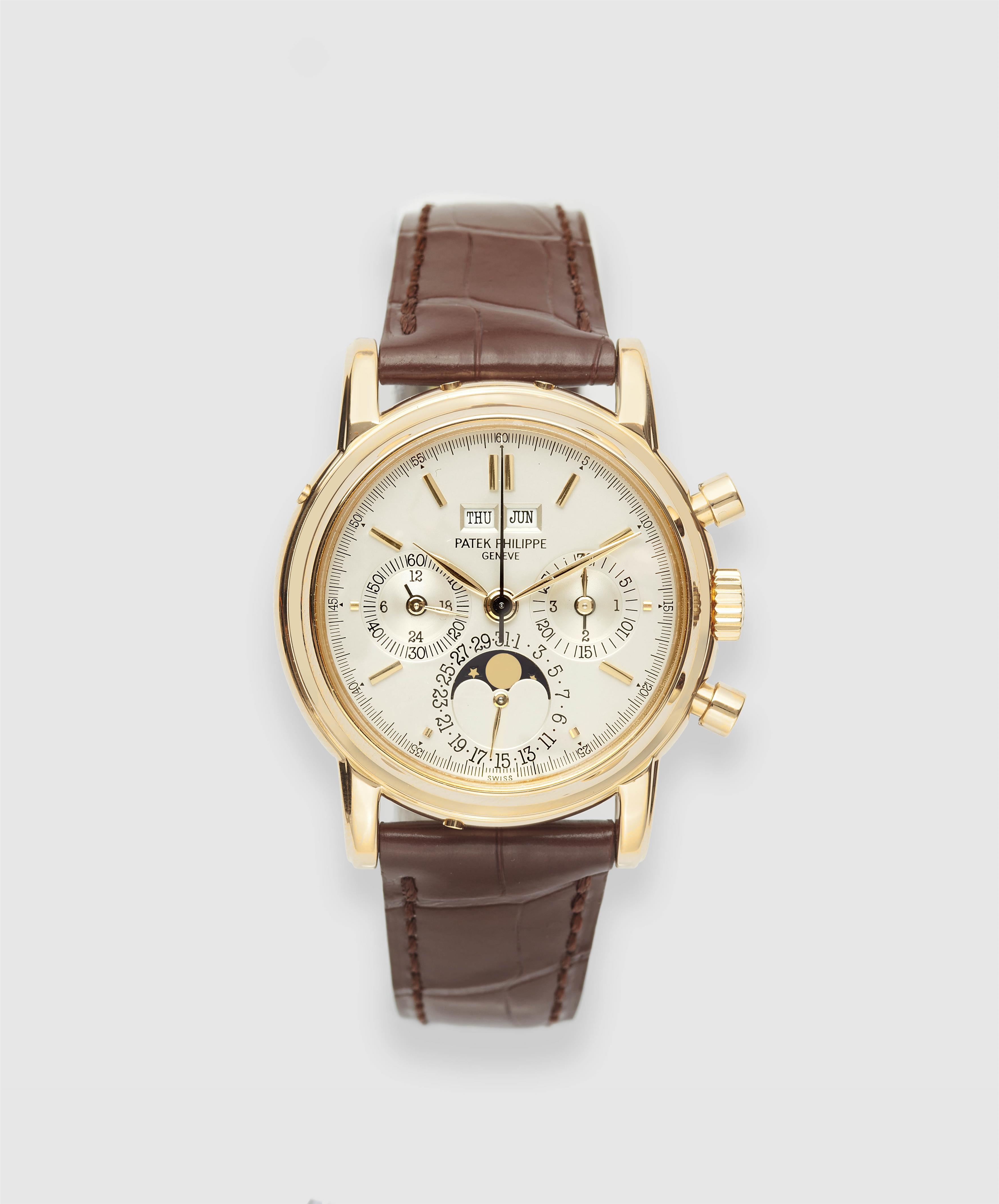 An extremely rare 18k Patek Philippe ref. 3971 gentelman's wristwatch. - image-1