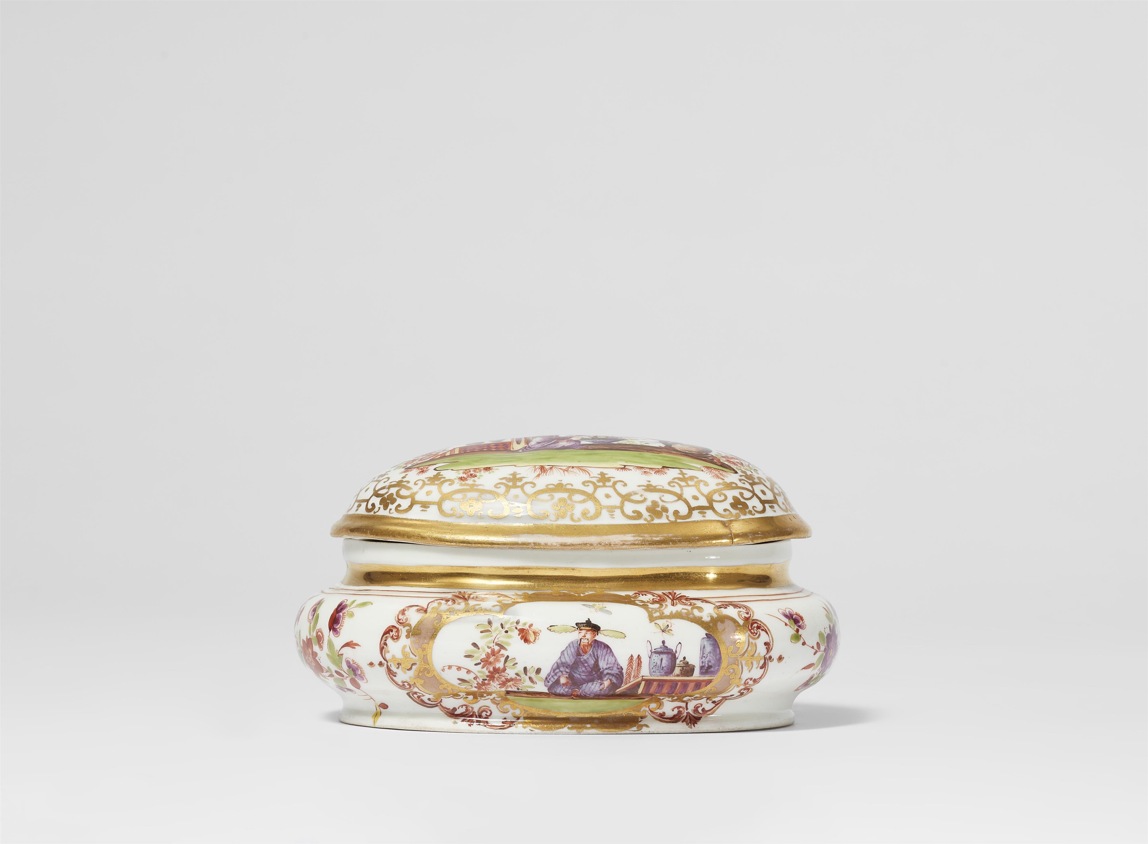 An early Meissen porcelain sugar box with K.P.M.mark and Chinoiseries - image-2