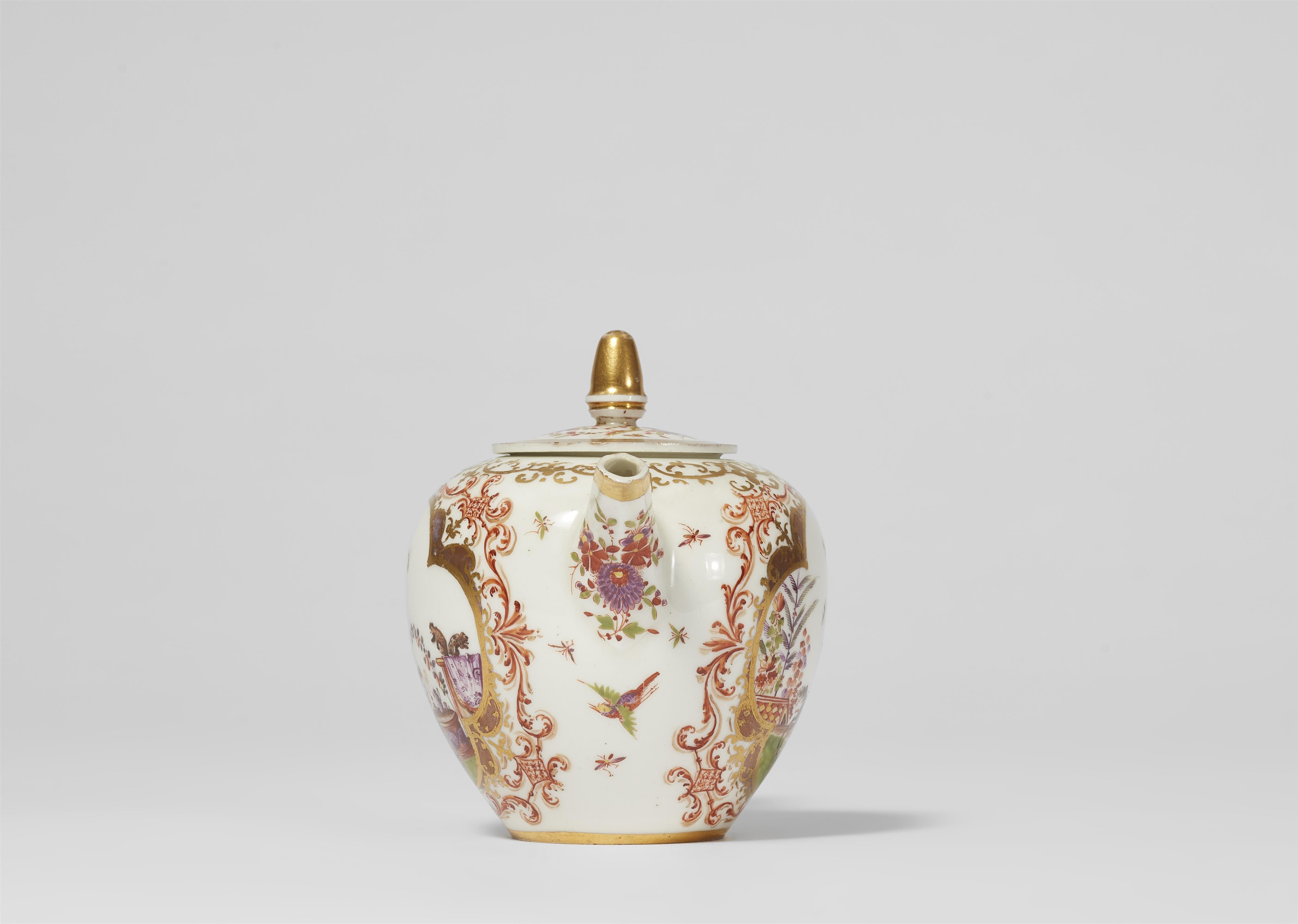 A small Meissen porcelain jug with Hoeroldt Chinoiseries - image-2