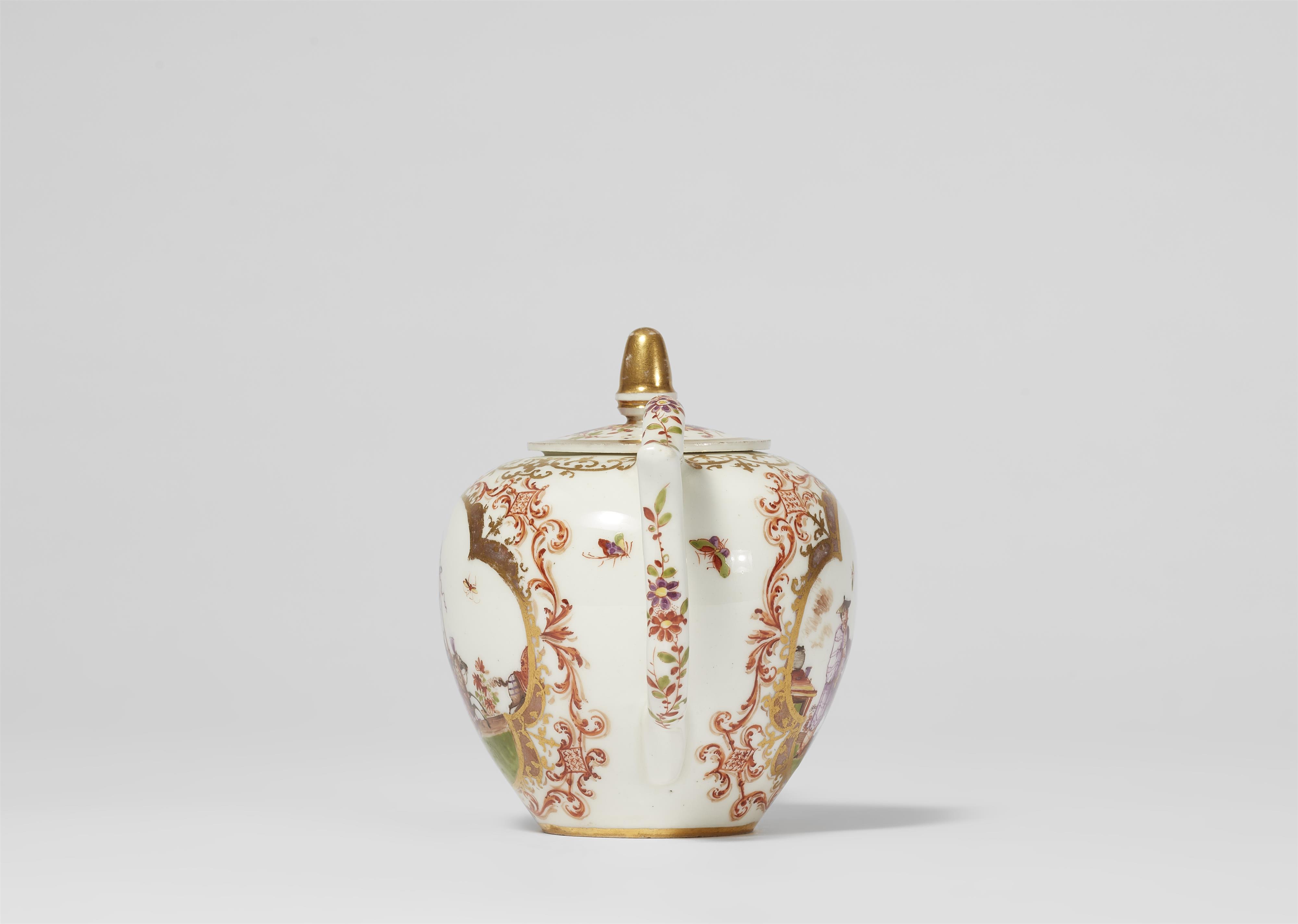 A small Meissen porcelain jug with Hoeroldt Chinoiseries - image-4
