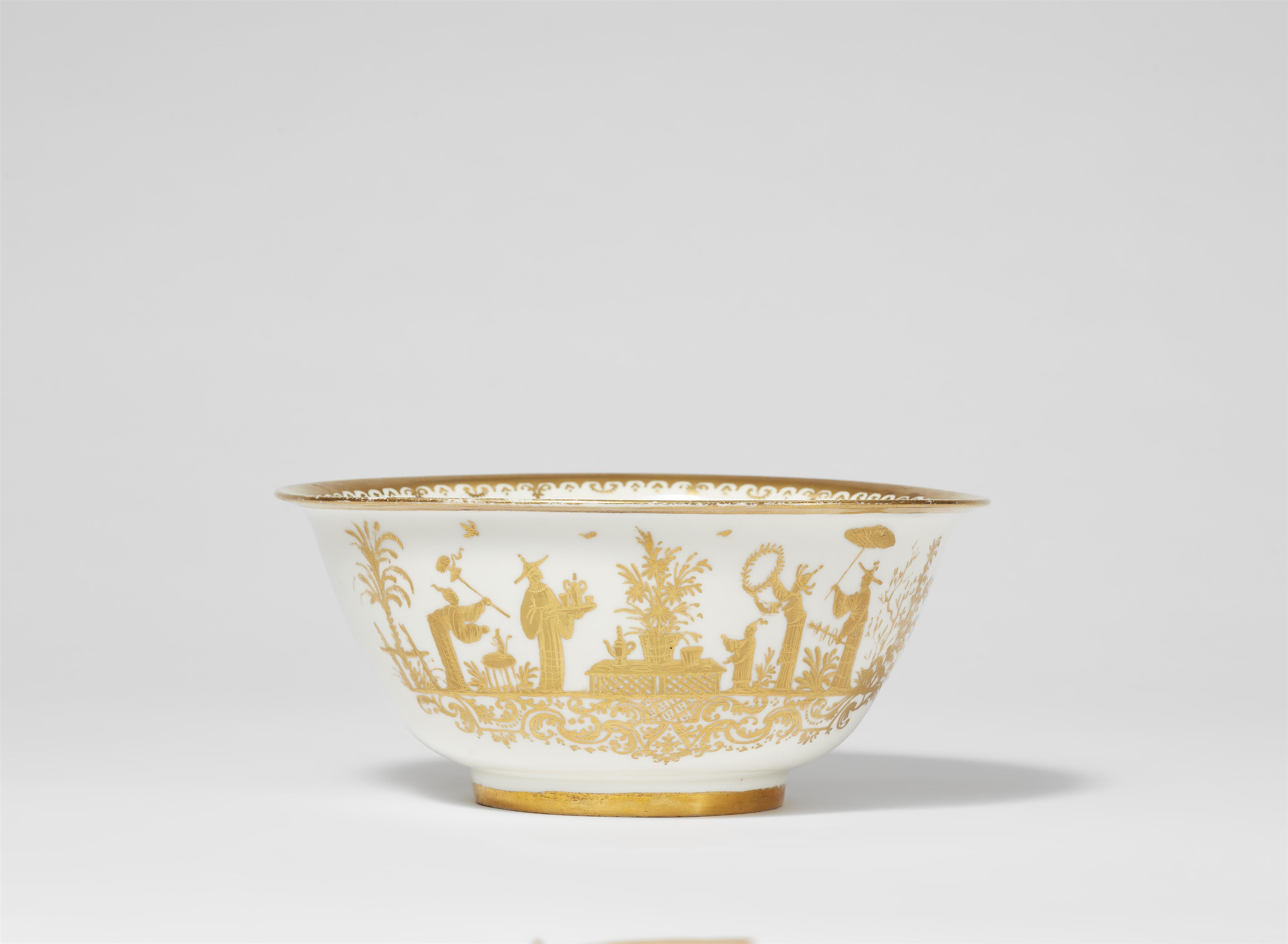 A Meissen Boettger porcelain bowl with Augsburg gildings - image-2
