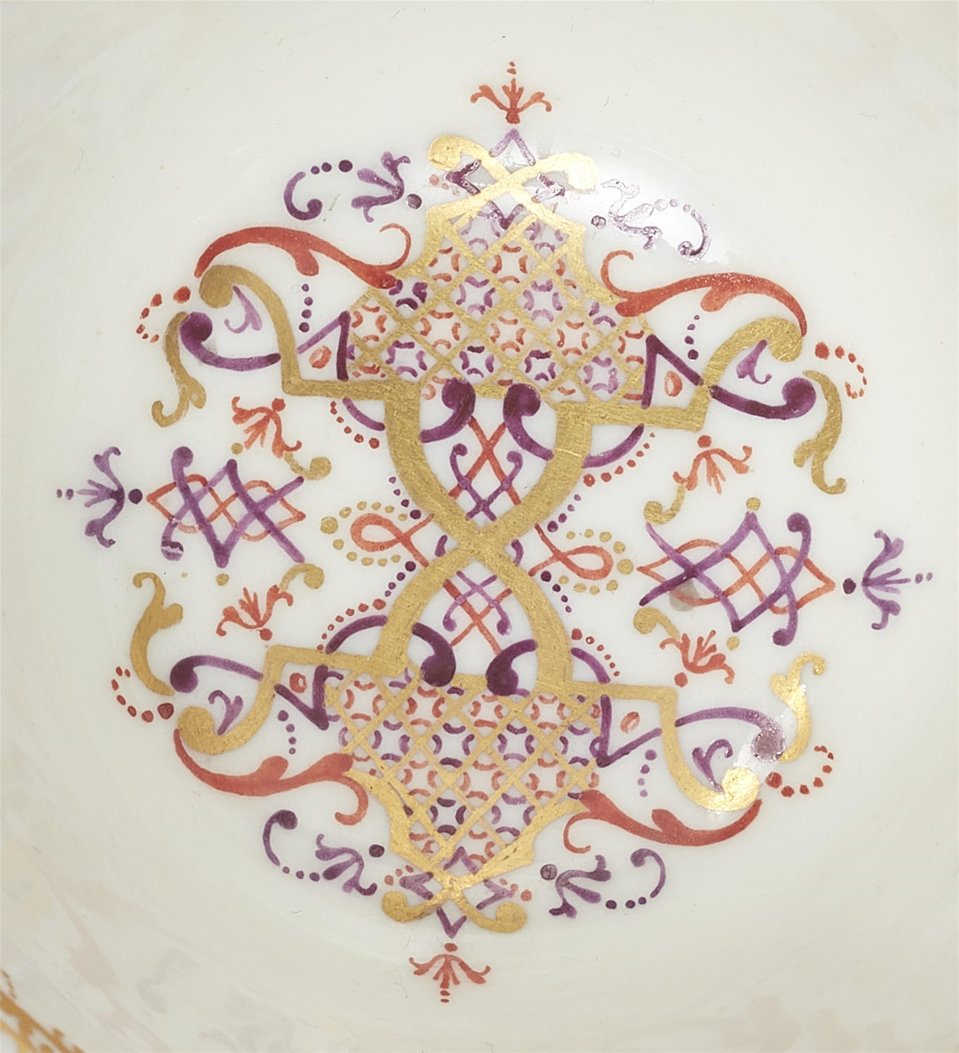 A rare Meissen porcelain tea bowl from the Hosennestel service - image-4
