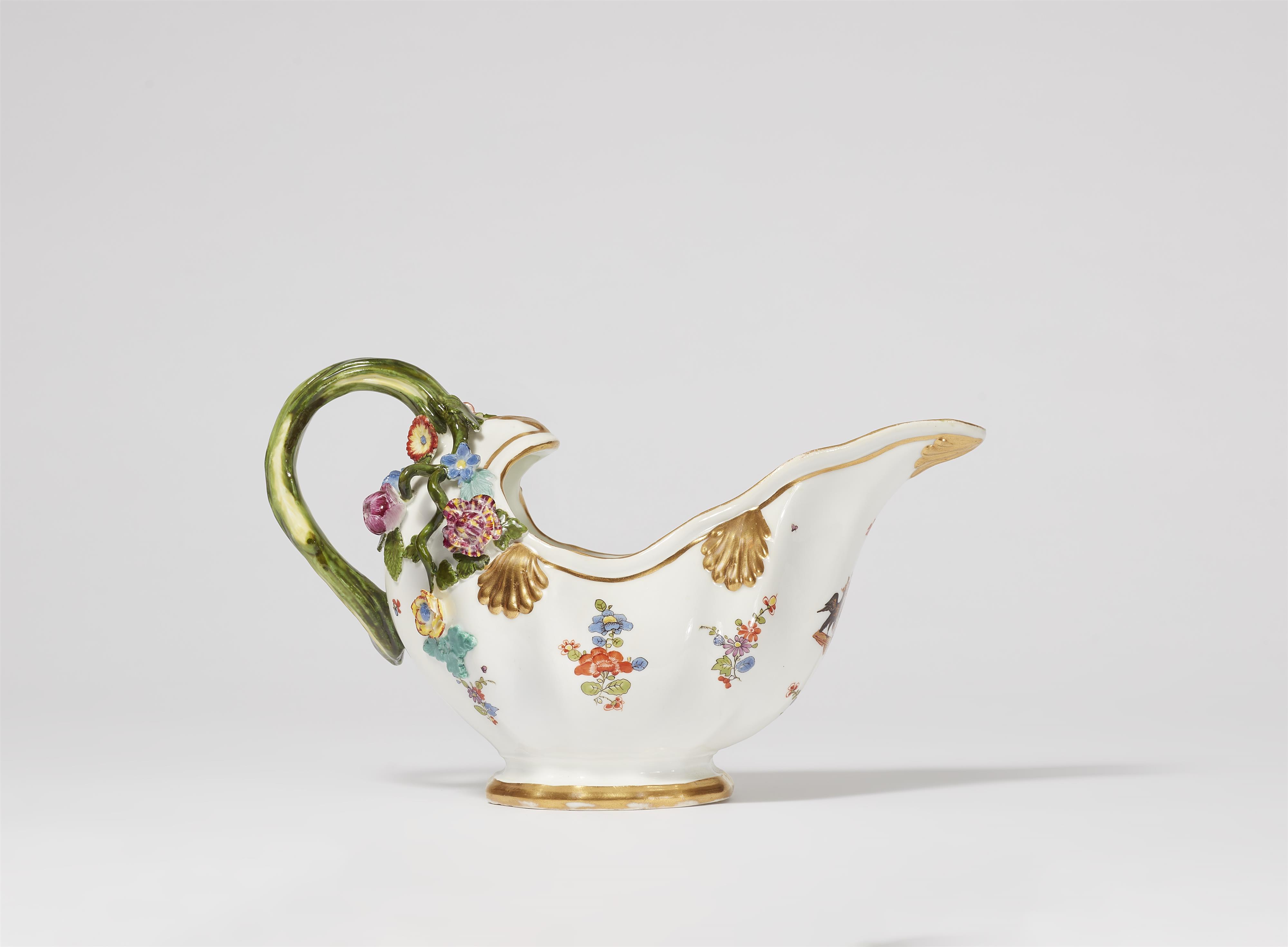 A Meissen porcelain sauce boat from the service for Count von Podewils - image-3