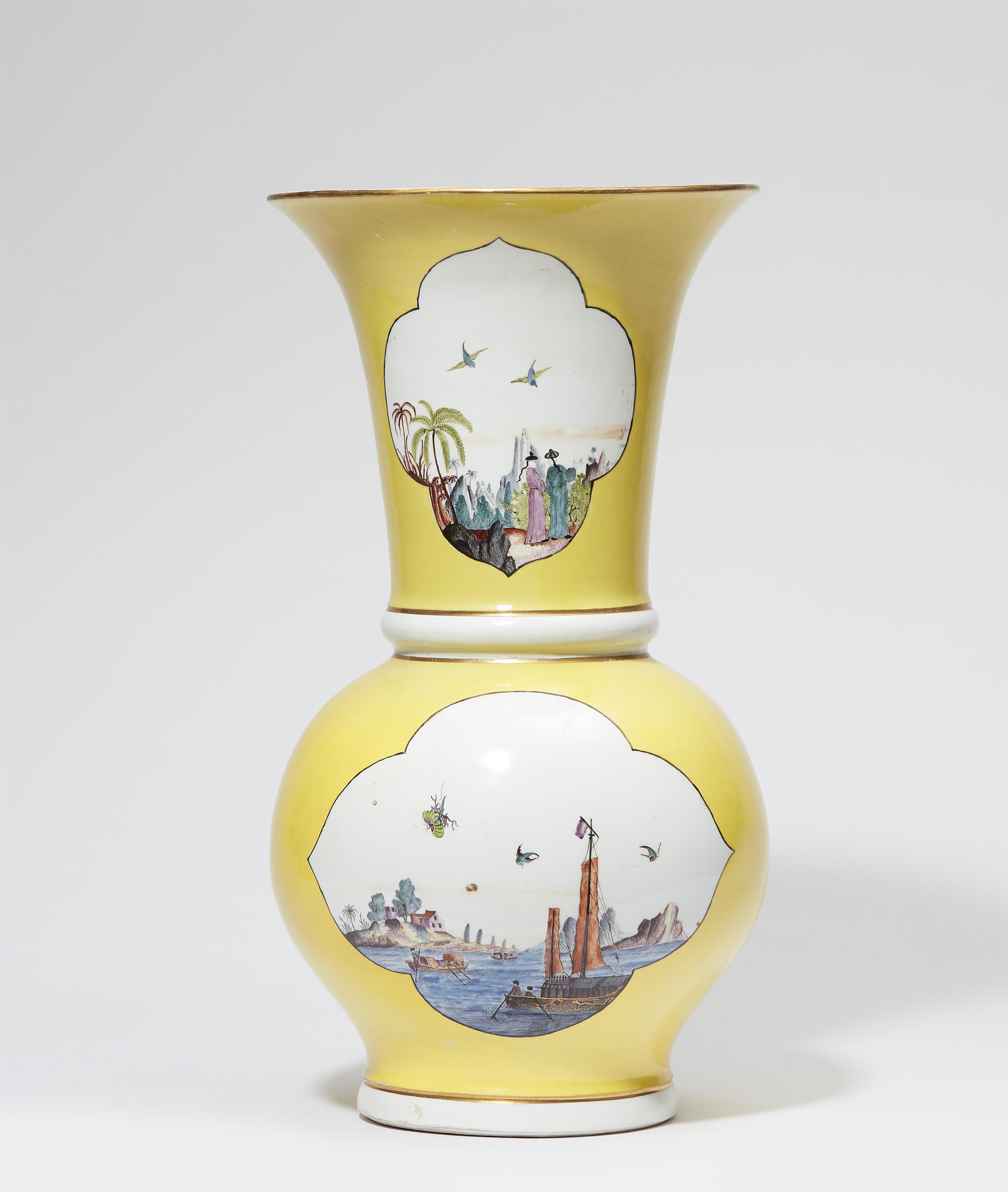 A very rare Meissen porcelain yellow ground Augustus Rex vase with Chinoiserie decor - image-2