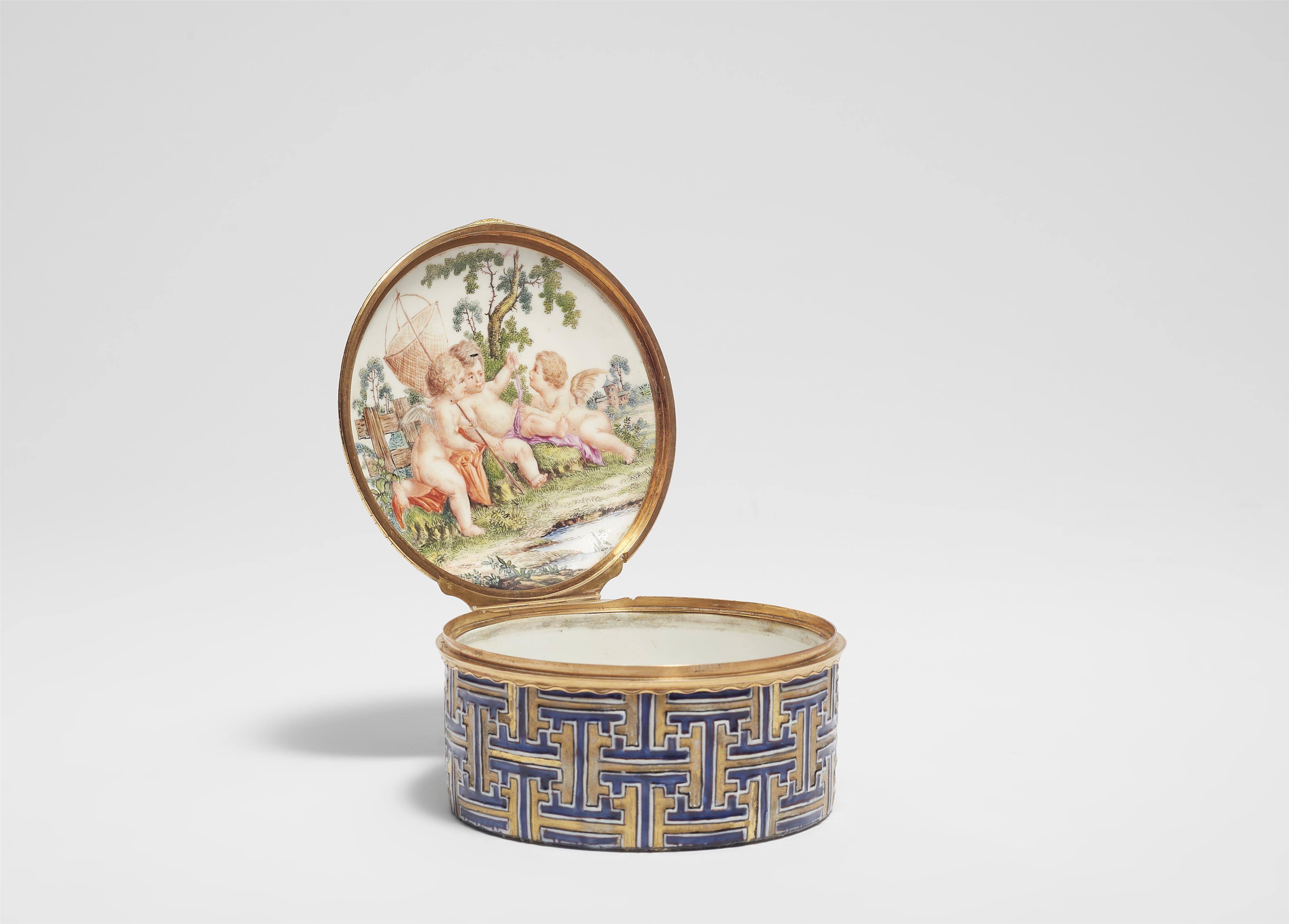 A Meissen porcelain snuff box with pseudo-meander relief and allegorical motifs - image-9