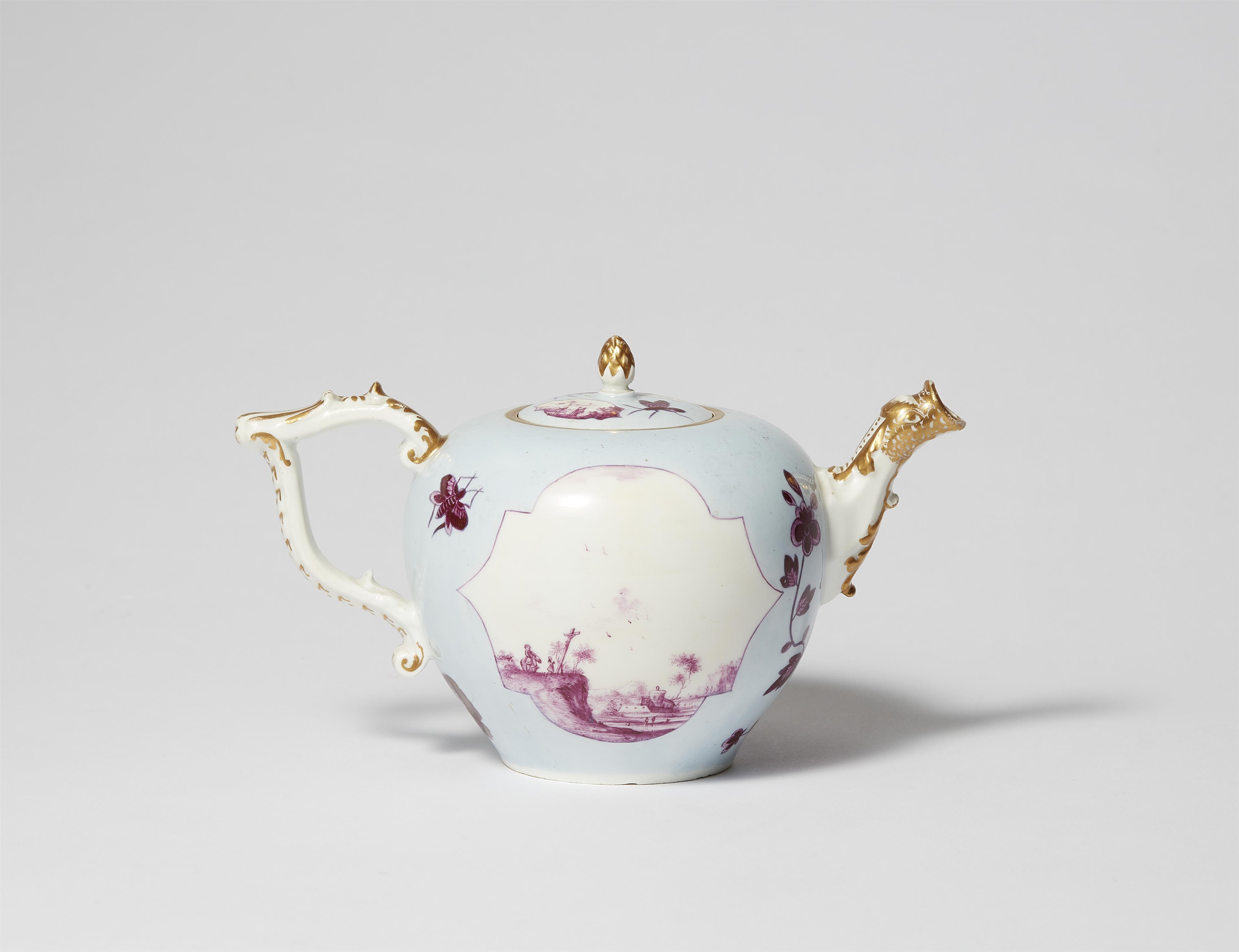 A Meissen porcelain teapot with clair de lune ground - image-2