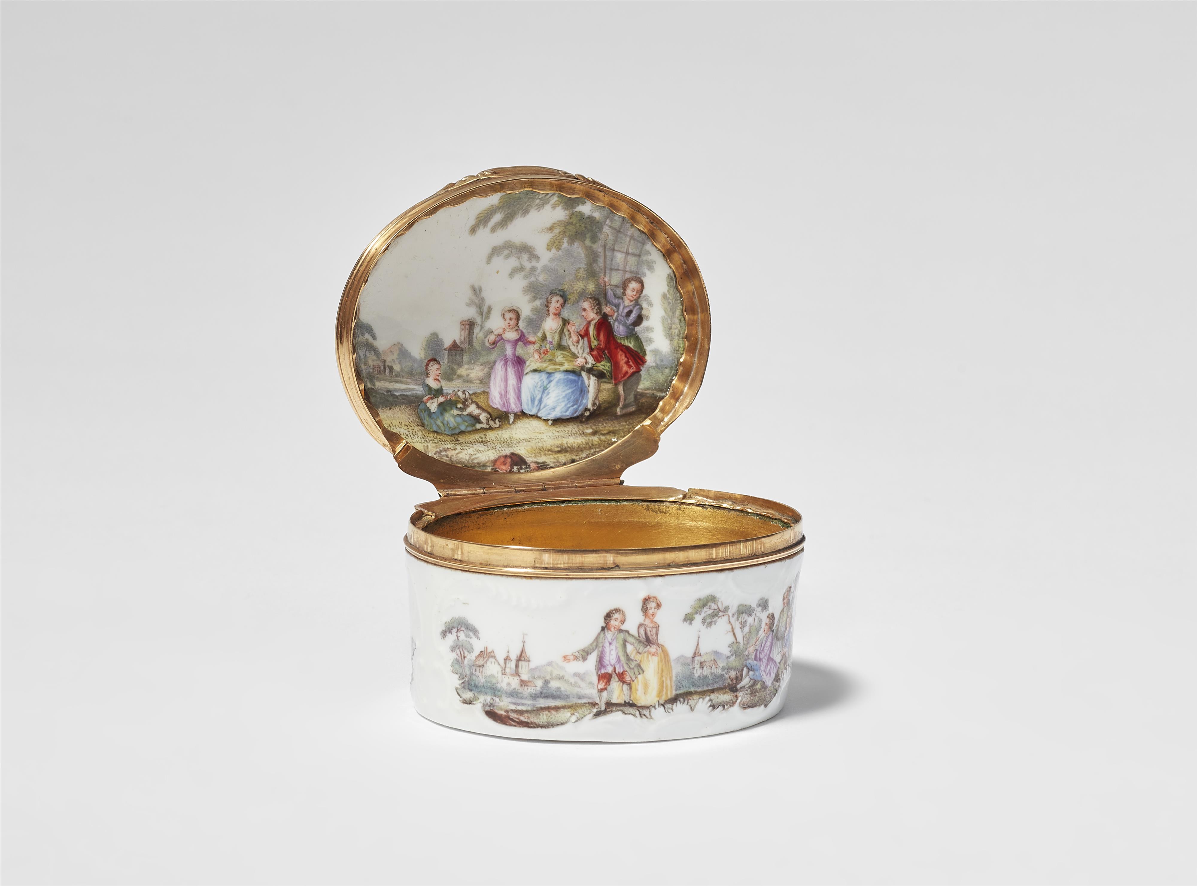 Ovale Tabatière mit Szenen im Watteau-Stil - image-3