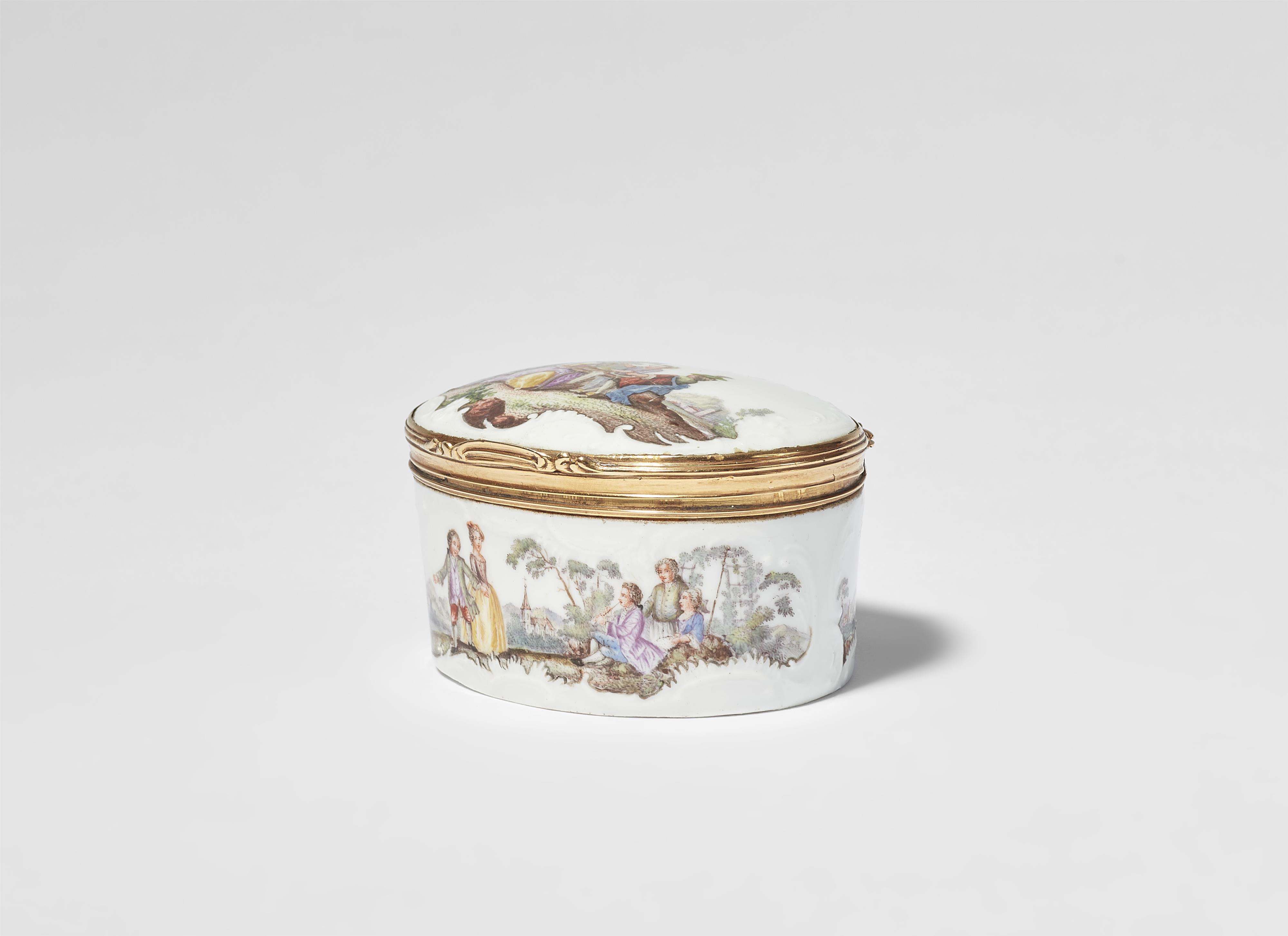 An oval porcelain snuff box with Watteau style scenes - image-4