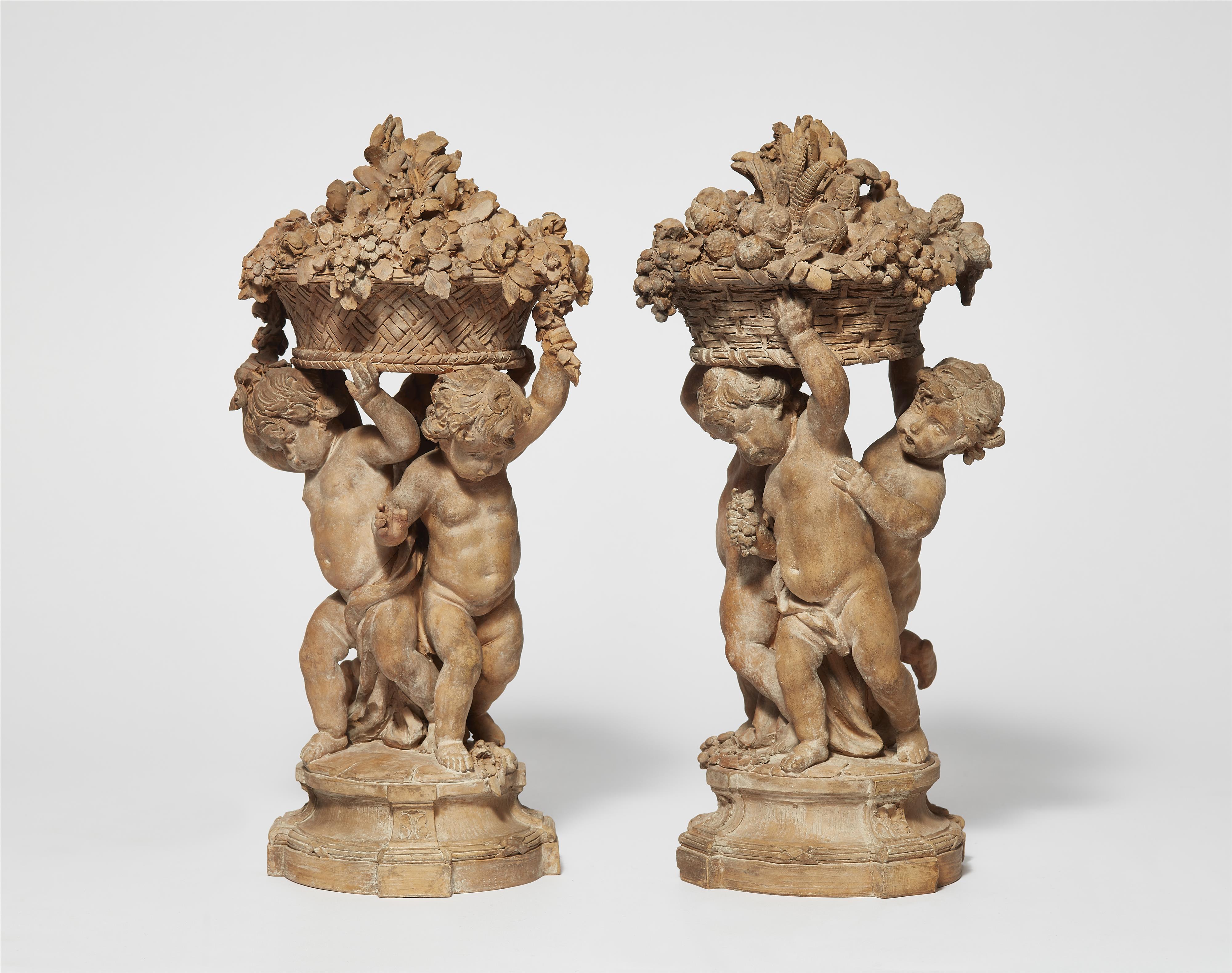 A pair of sculptures
Allegories of the seasons - image-1