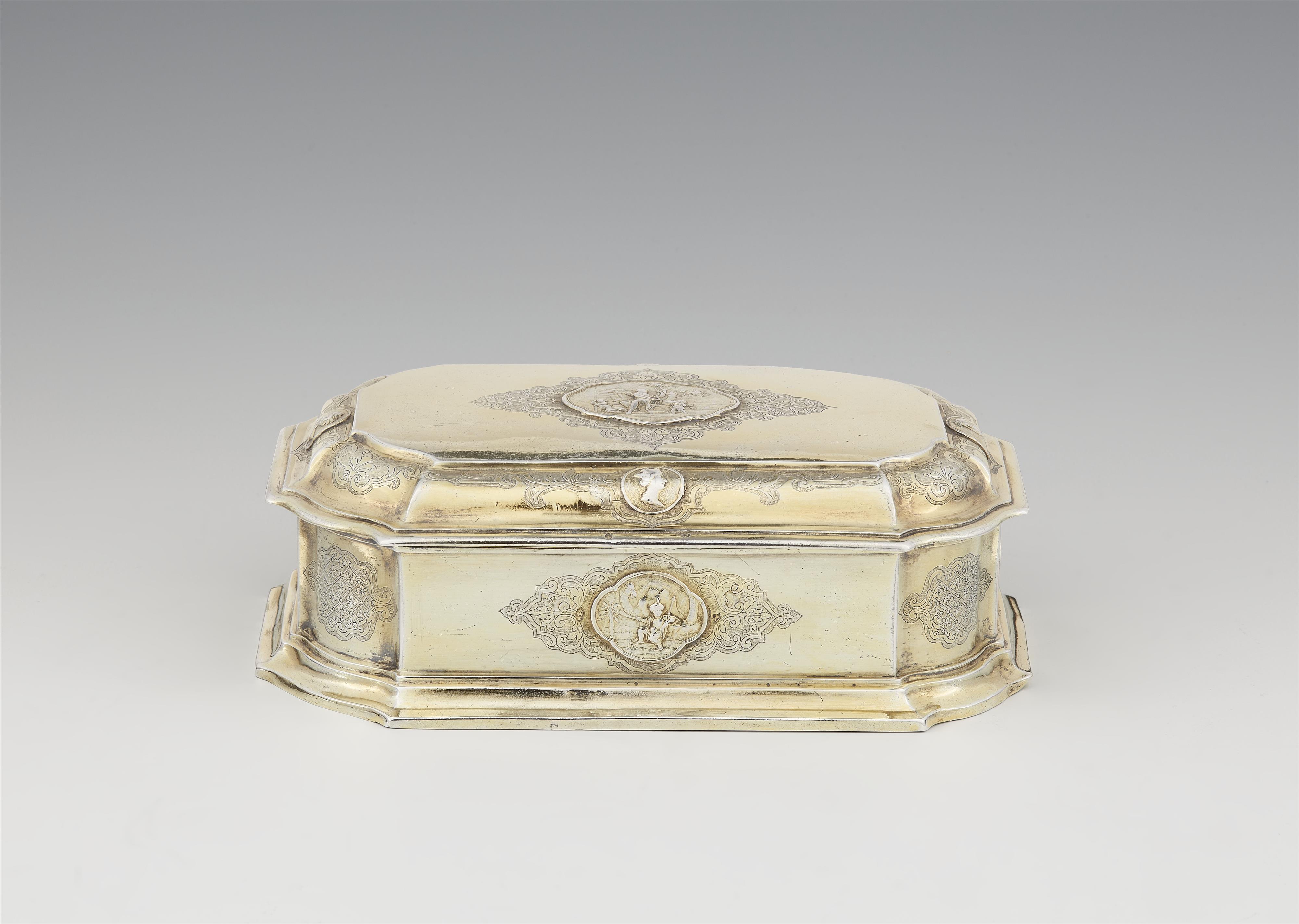A large Augsburg Régence silver gilt box - image-1