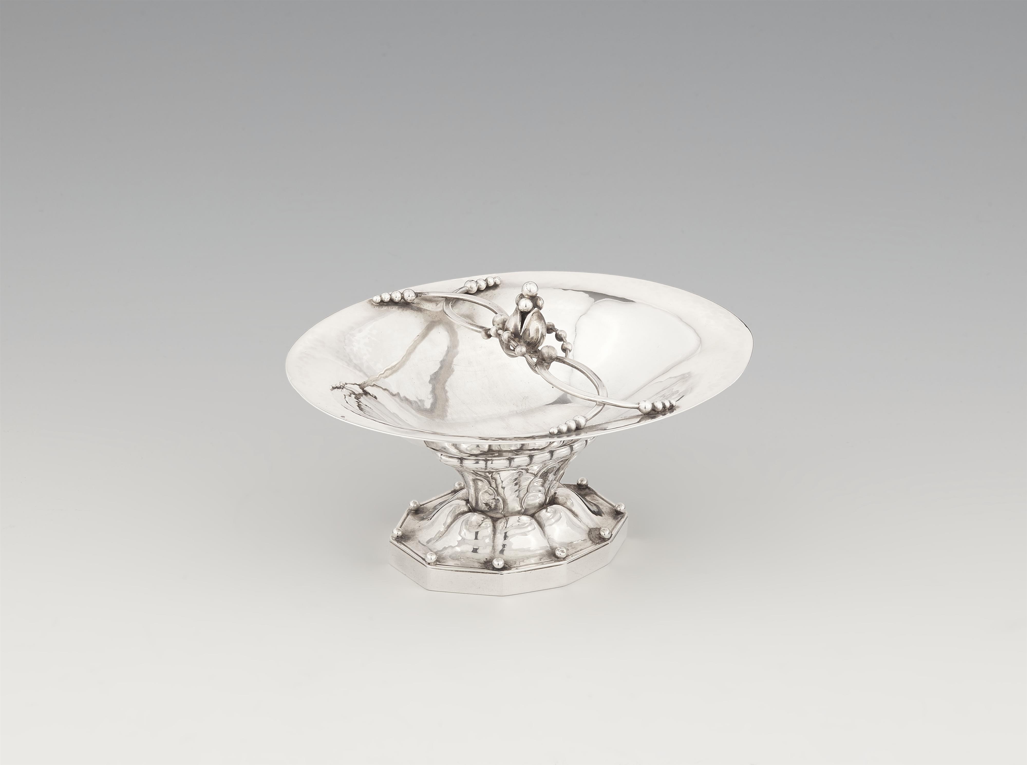 A Georg Jensen silver pastry dish, no. 42 - image-1