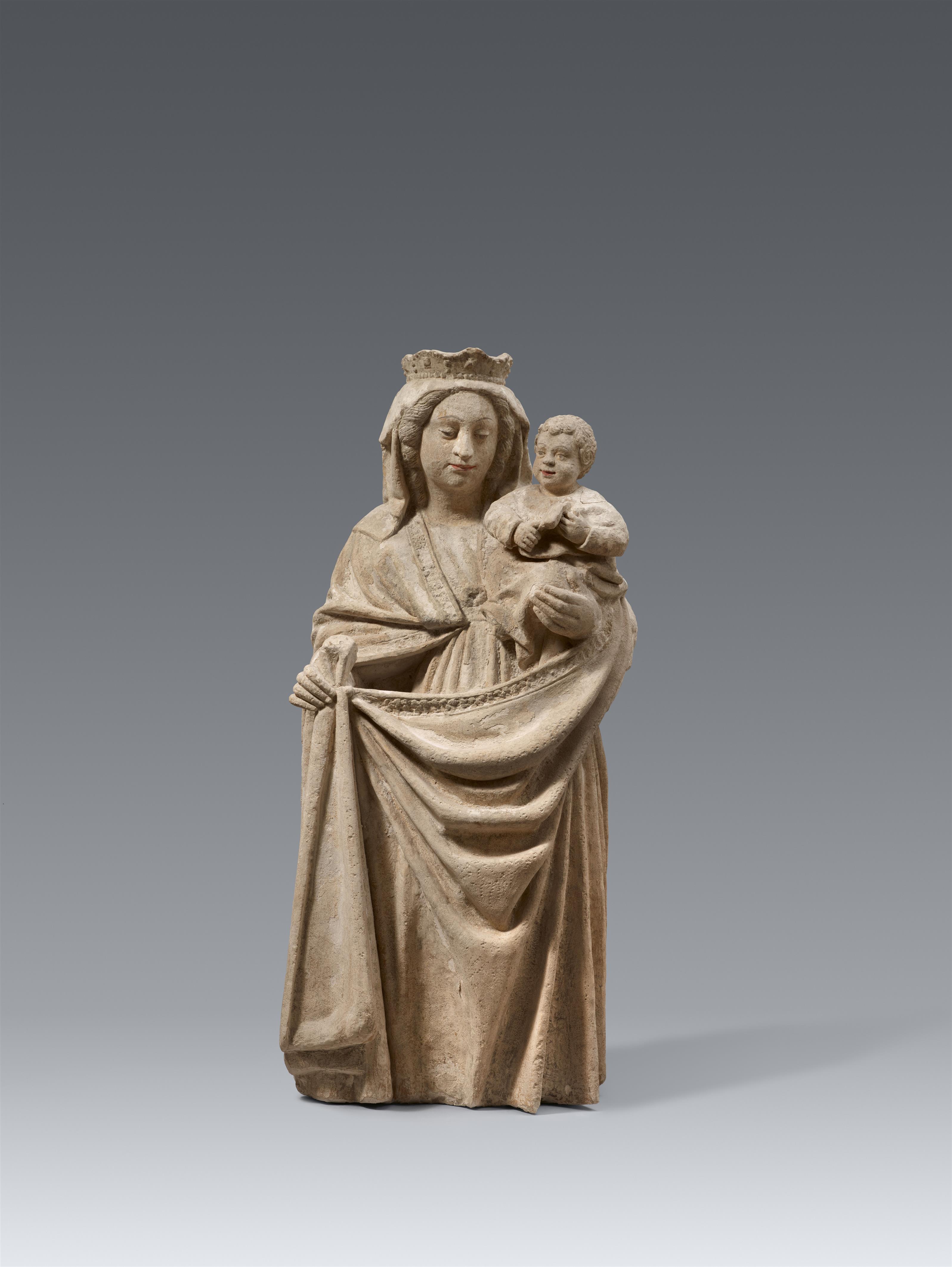 Burgundy around 1440/1460 - A mid 15th century Burgundian carved sandstone figure of the Virgin and Child - image-1