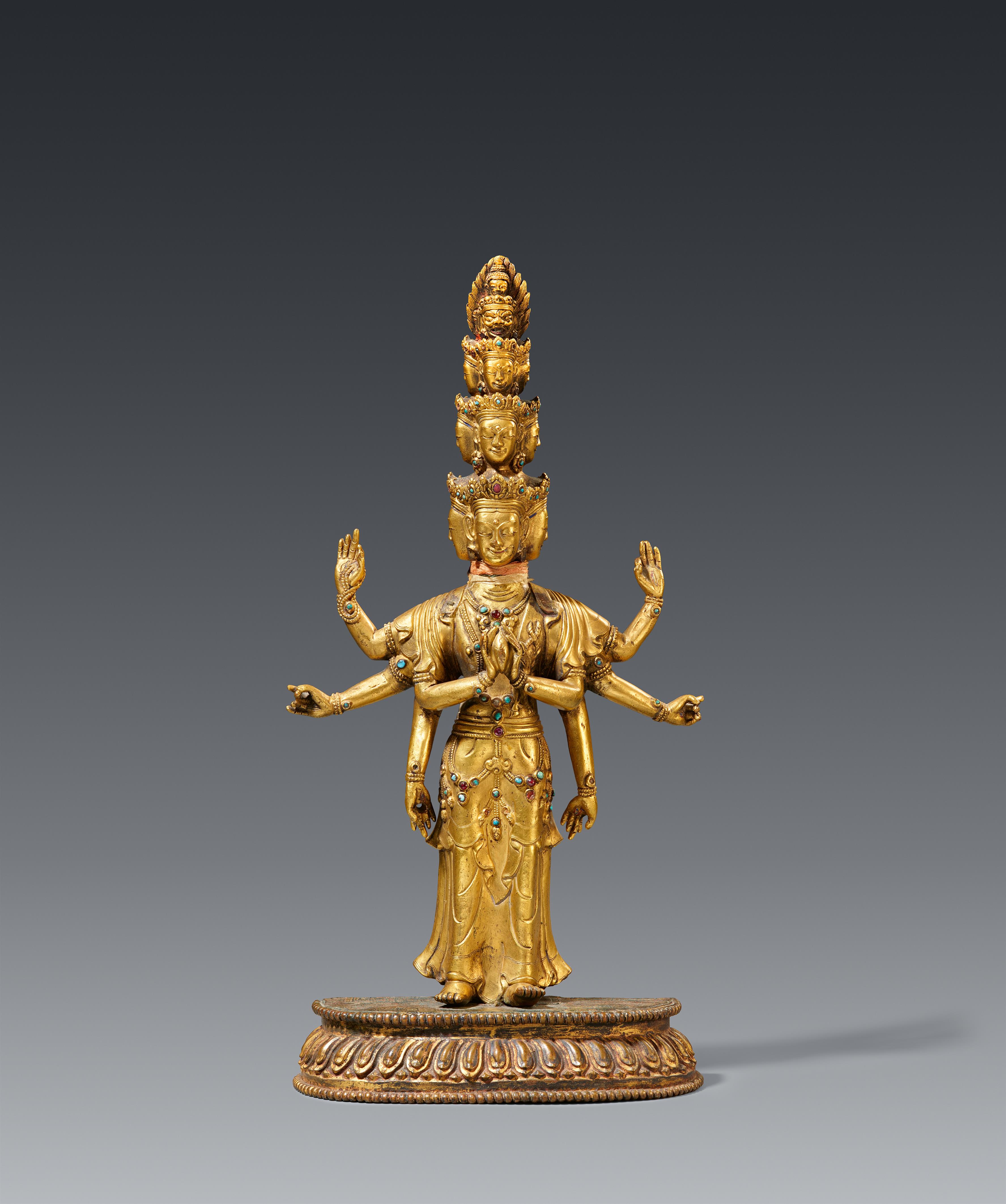 A Tibetan gilt bronze figure of the eleven-headed Avalokiteshvara. 18th/19th century - image-1