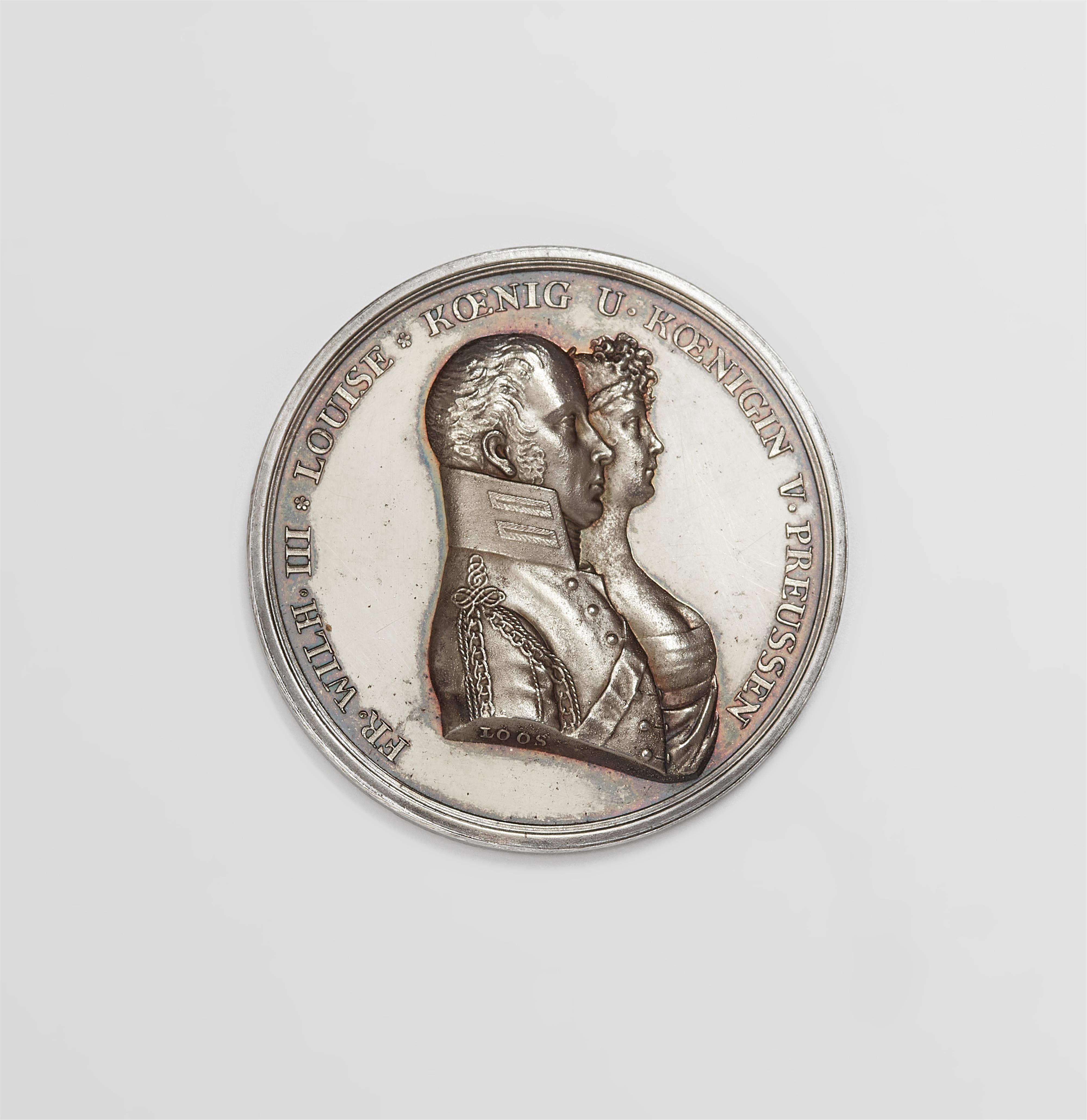 A silver medal commemorating King Frederick William III and Queen Louise - image-1