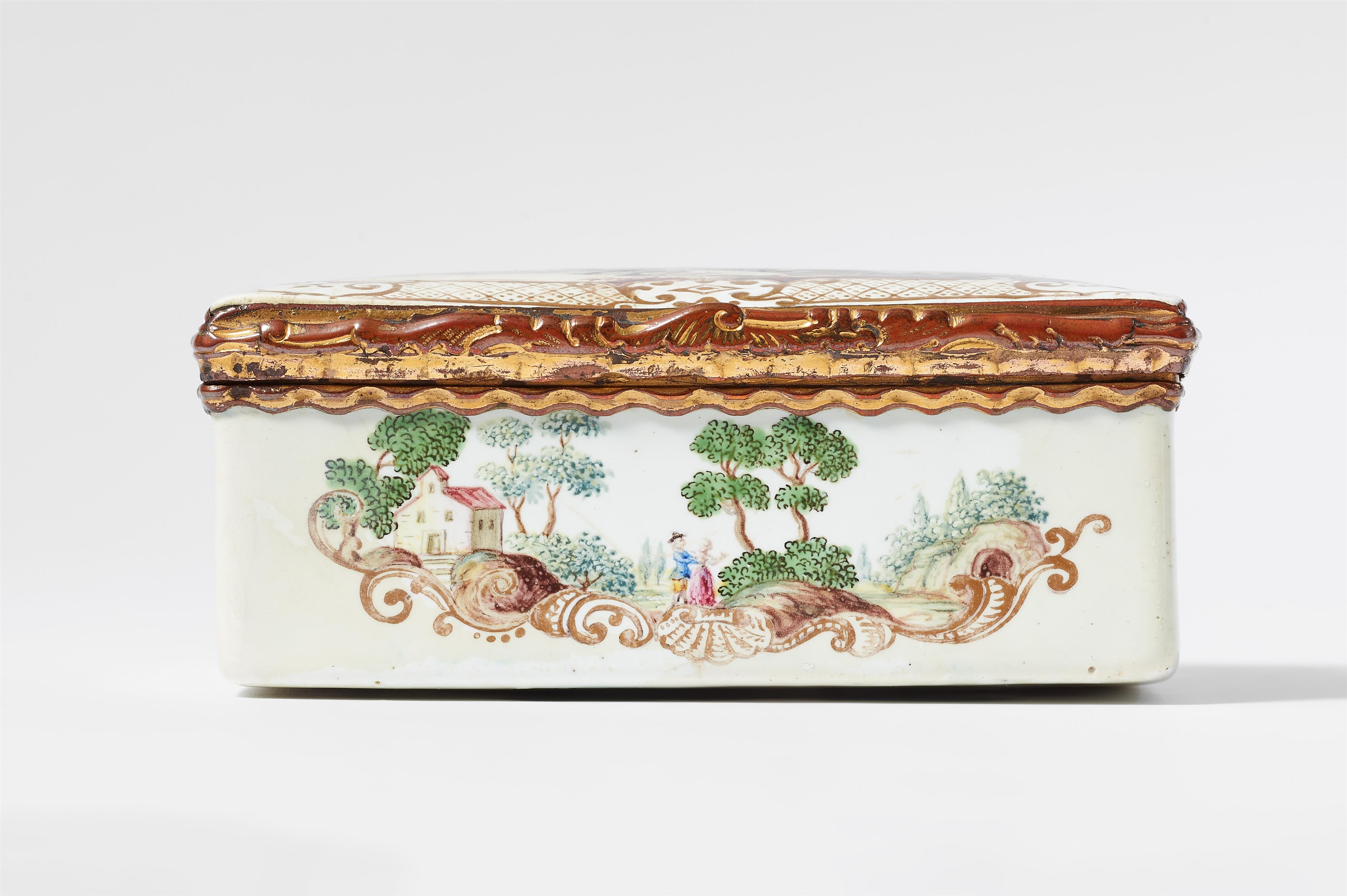 A Berlin enamel snuff box with hunting motifs - image-2