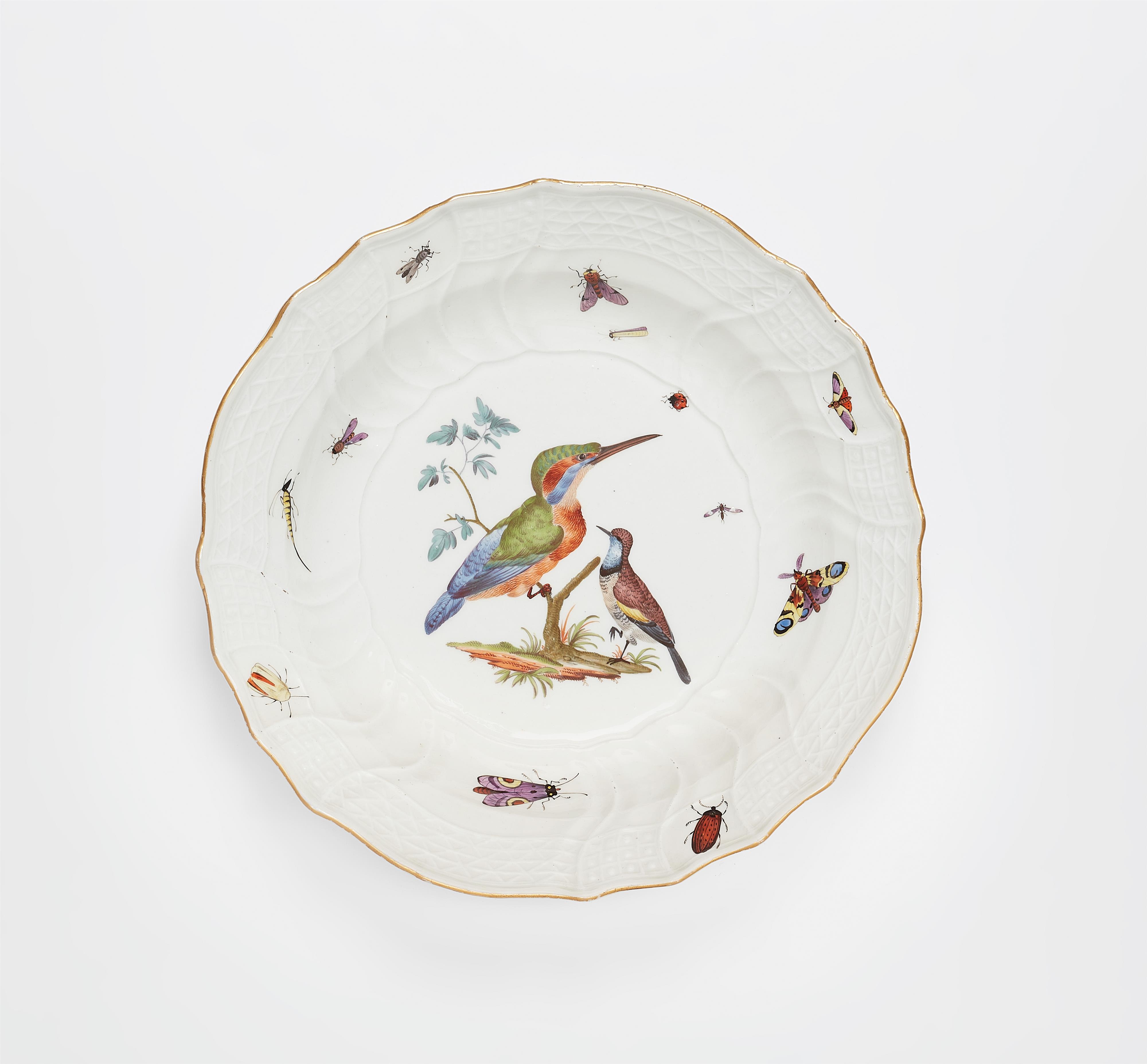 A round Meissen porcelain plate from a dinner service with Continental birds made for King Frederick II - image-1