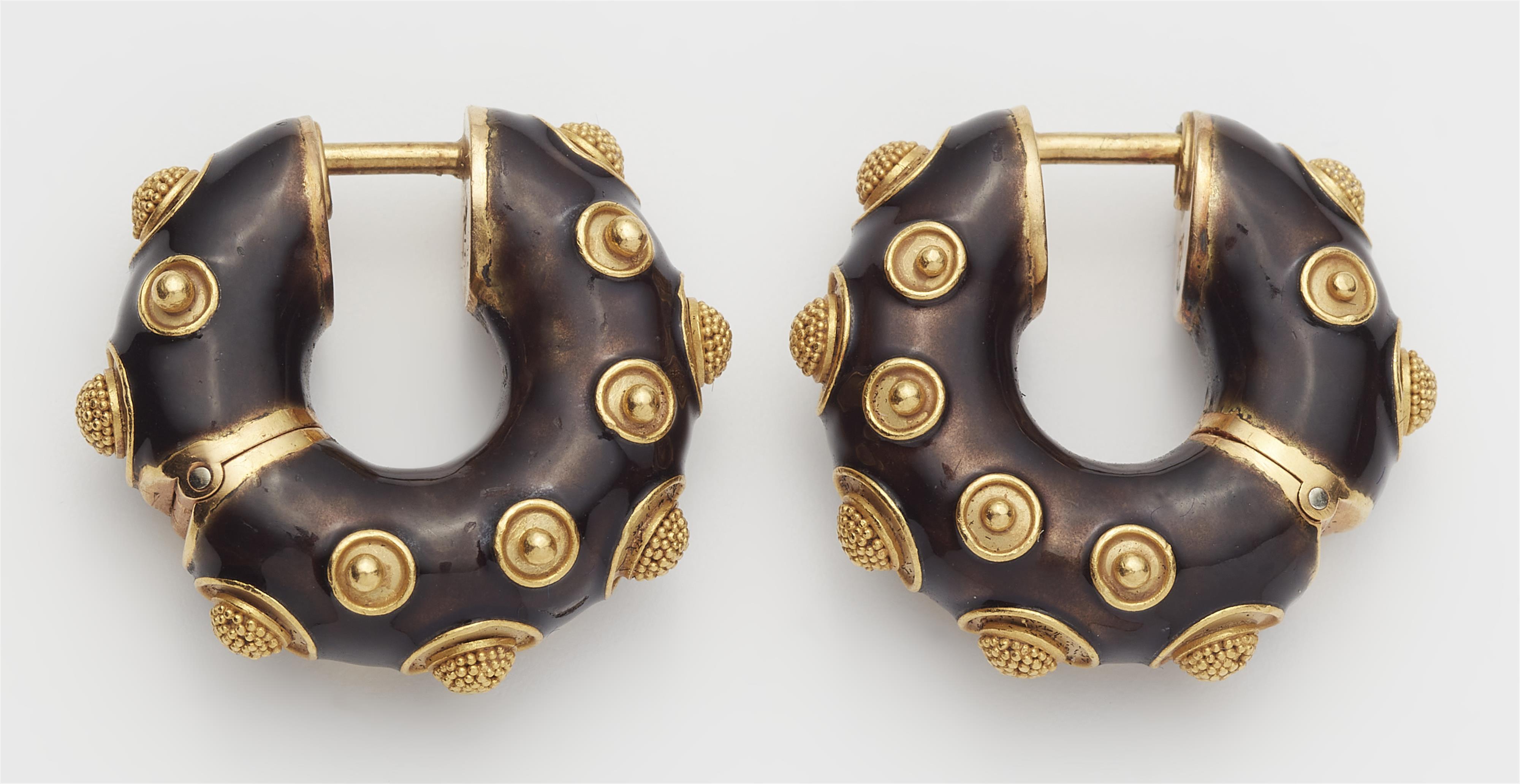 Paar Ohrringe "Kleine Schwarze" mit Granulation - image-2