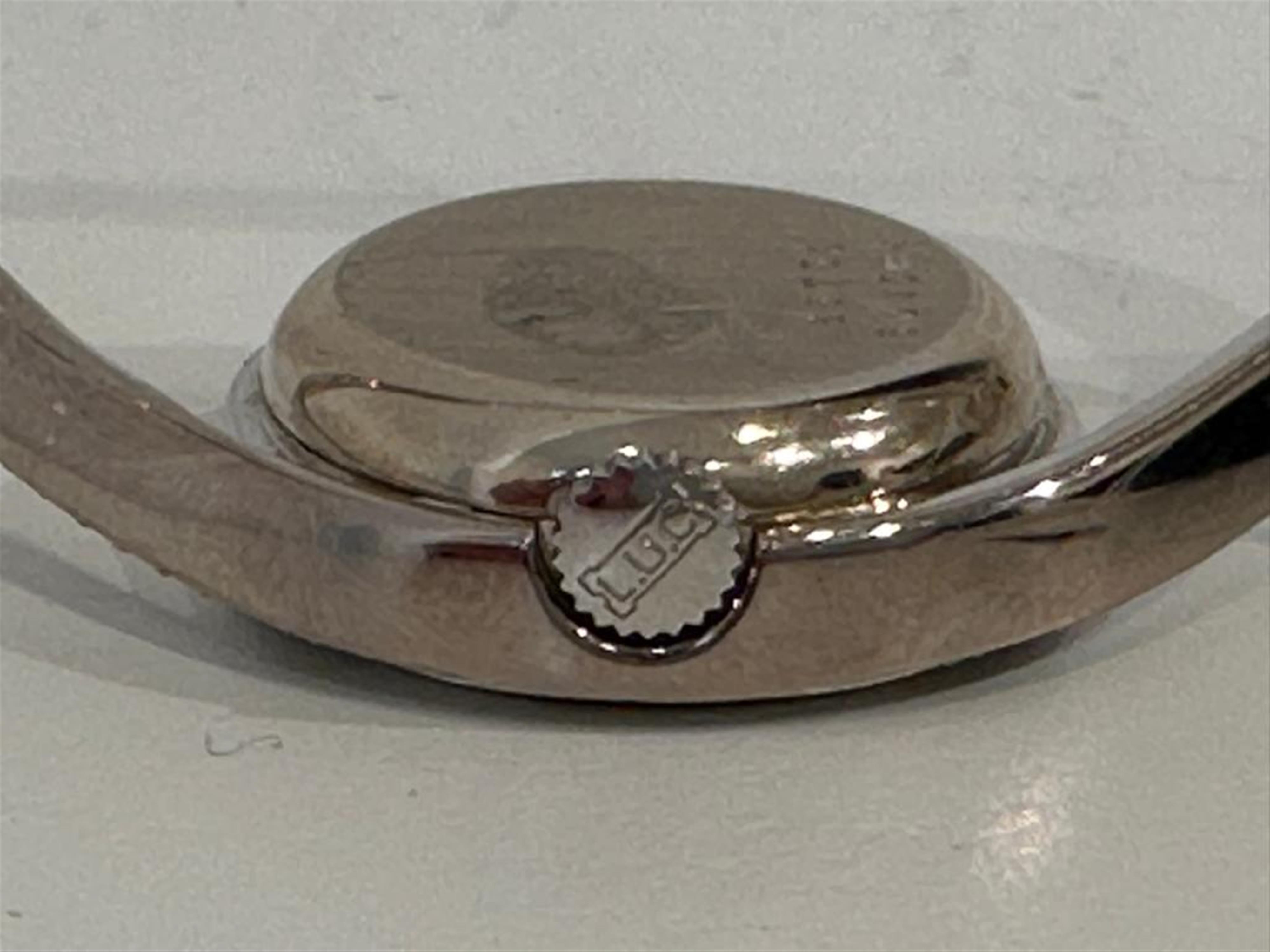 An 18k gold quartz Chopard diamond wristwatch - image-4