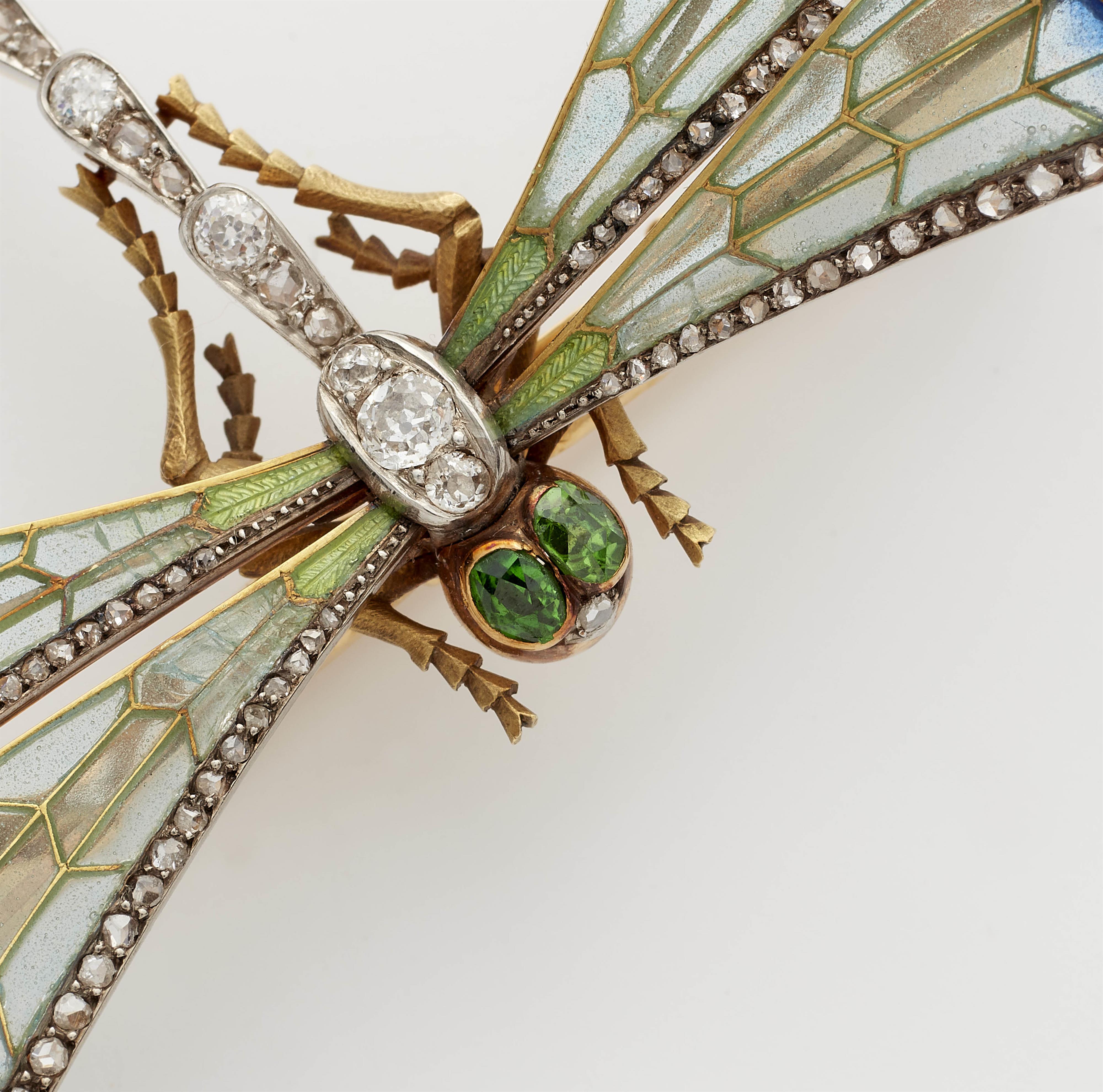 An Art Nouveau 18k gold enamel plique-à-jour diamond and ruby tremblant dragonfly brooch. - image-2