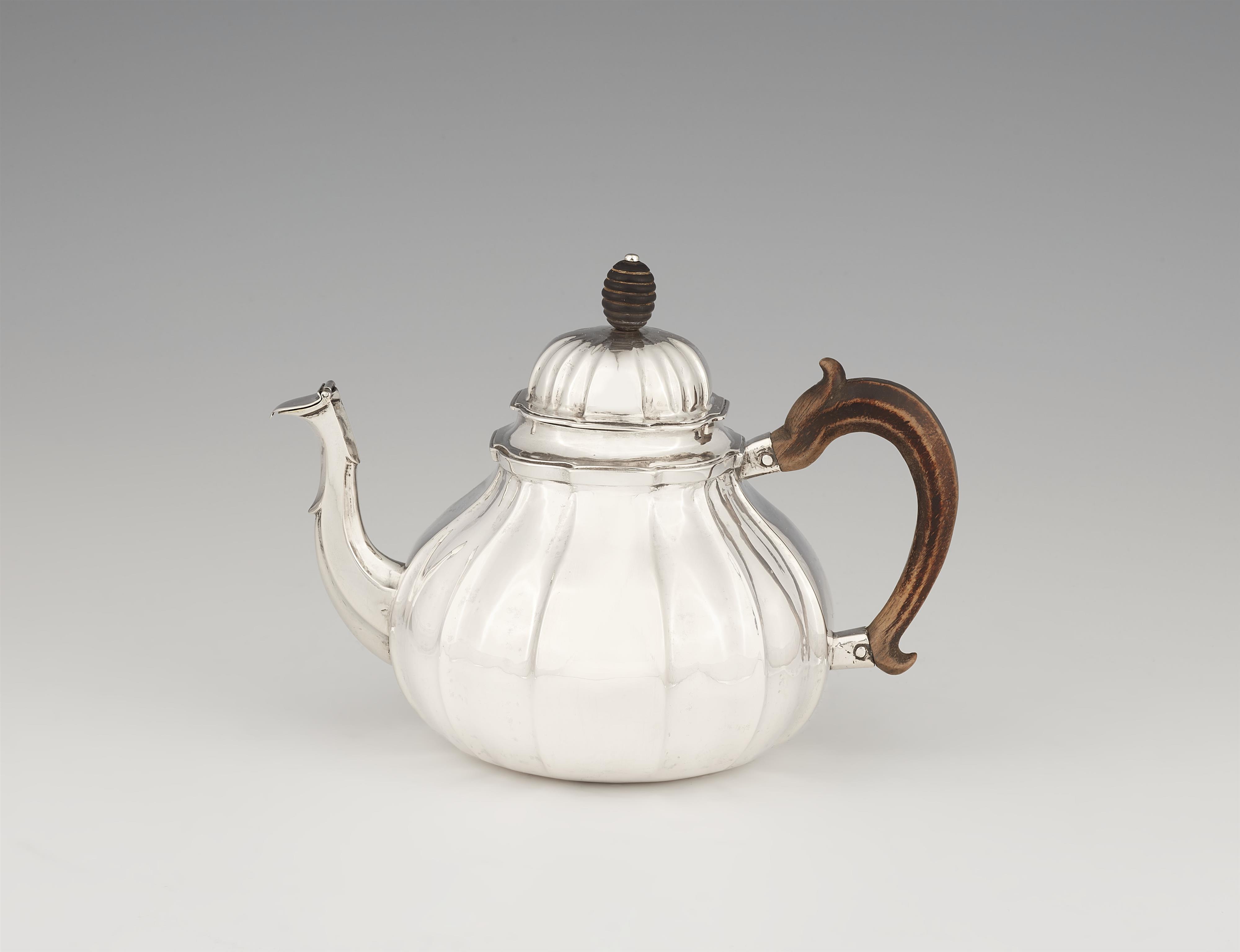 An Augsburg silver teapot - image-1