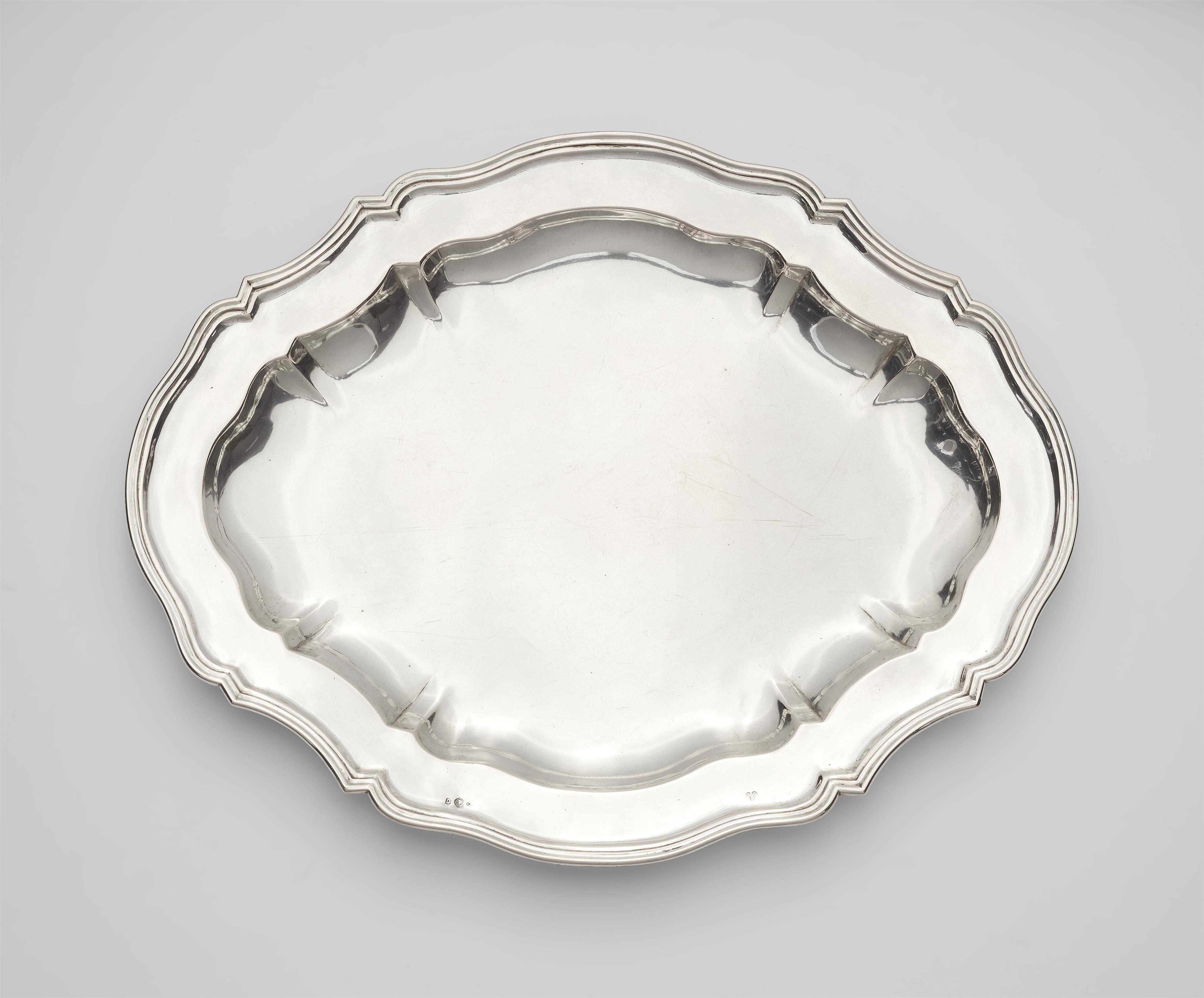 A large Breslau Baroque silver platter - image-1