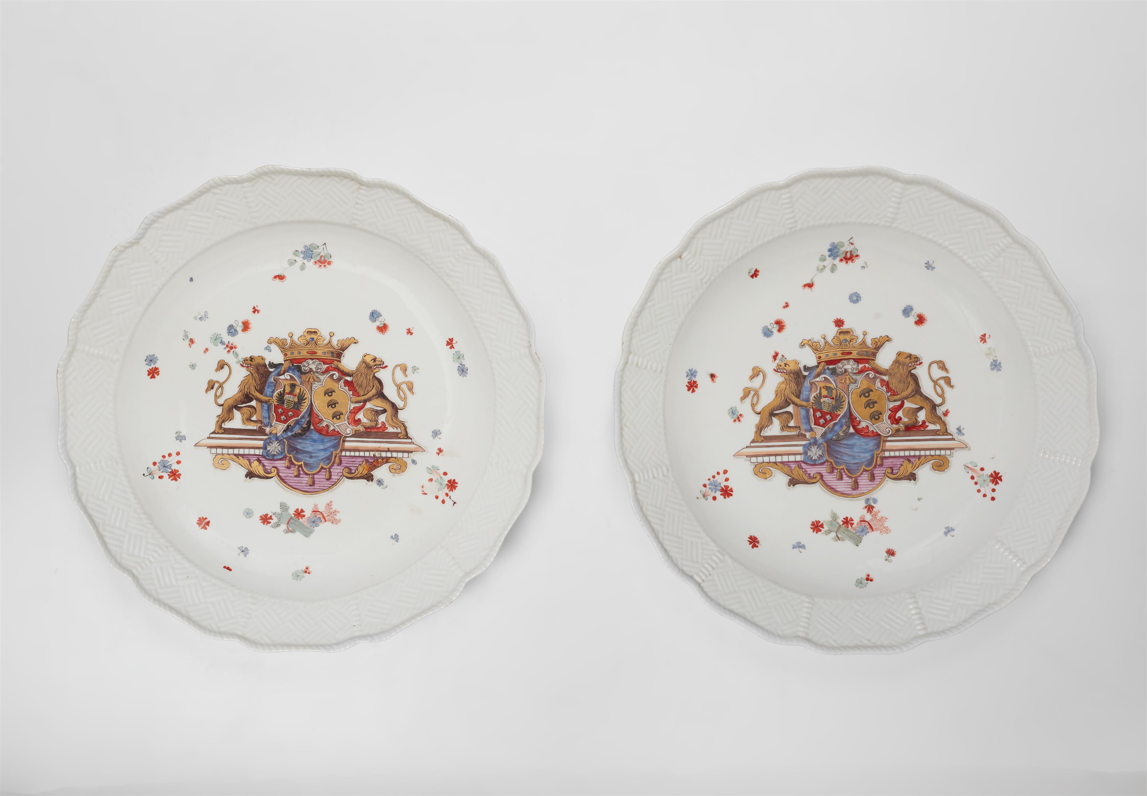A pair of Meissen porcelain dishes from the dinner service for Count Sulkowski - image-1