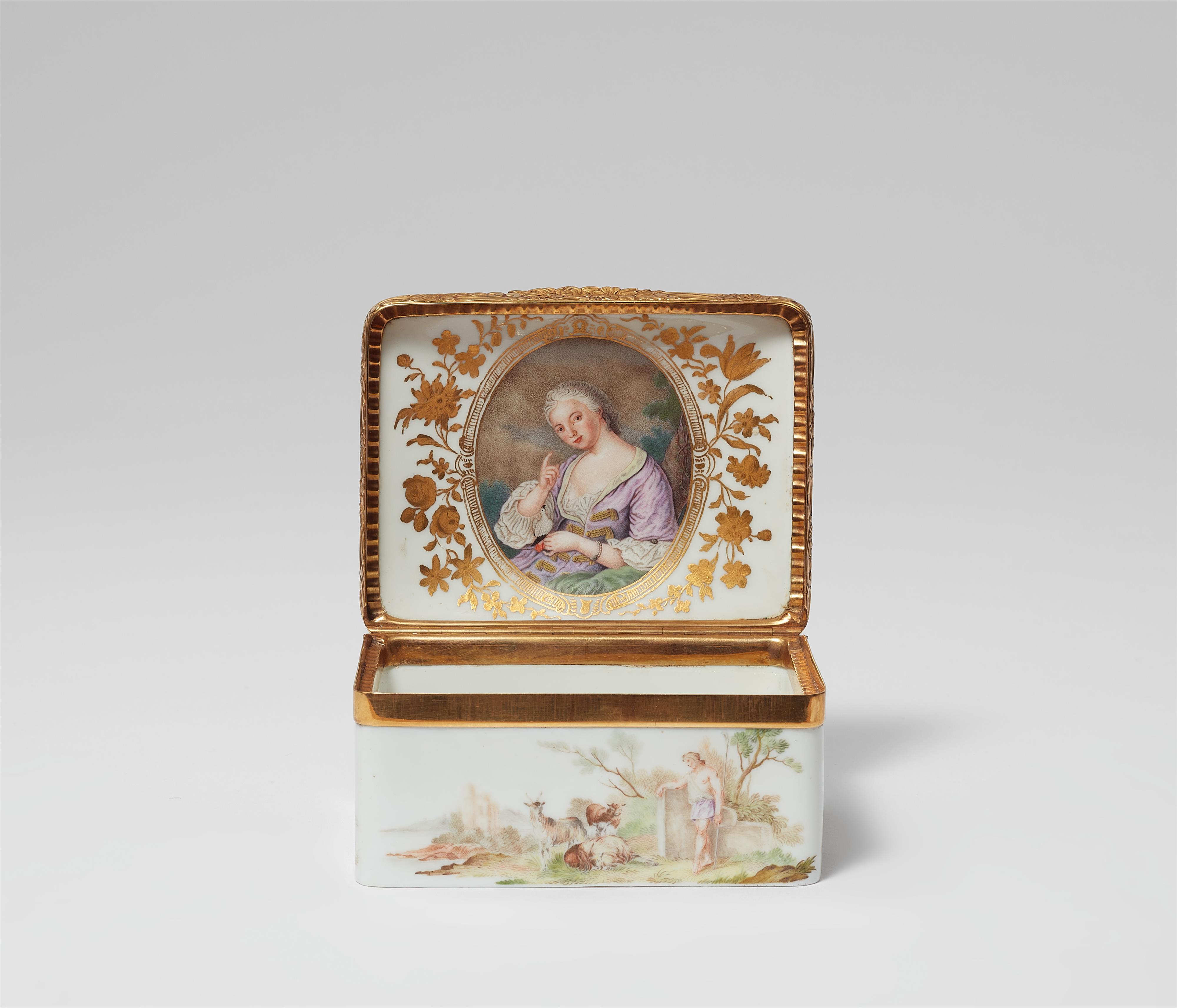 A Meissen porcelain snuff box with a portrait of a lady in negligée - image-6