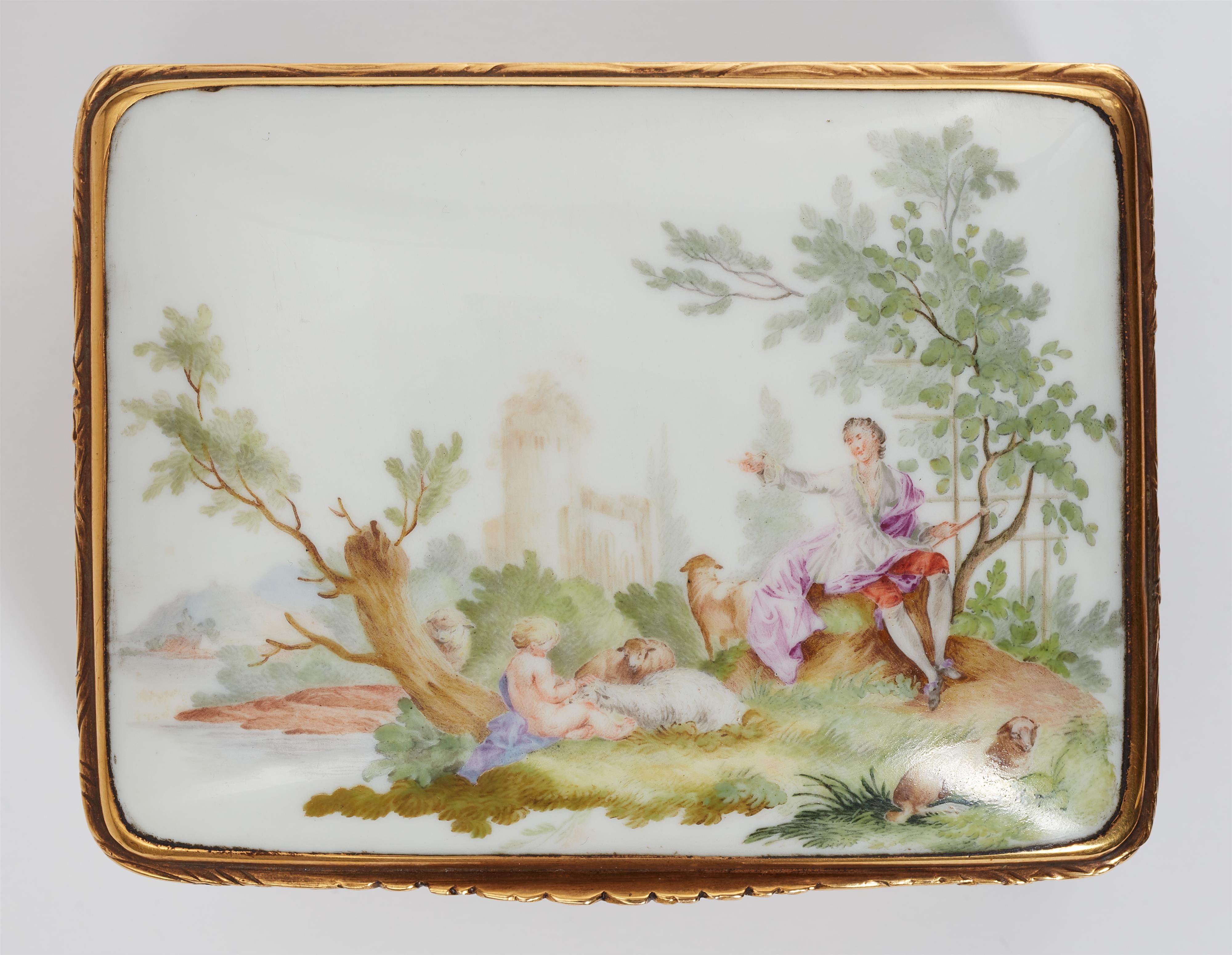 A Meissen porcelain snuff box with a portrait of a lady in negligée - image-8