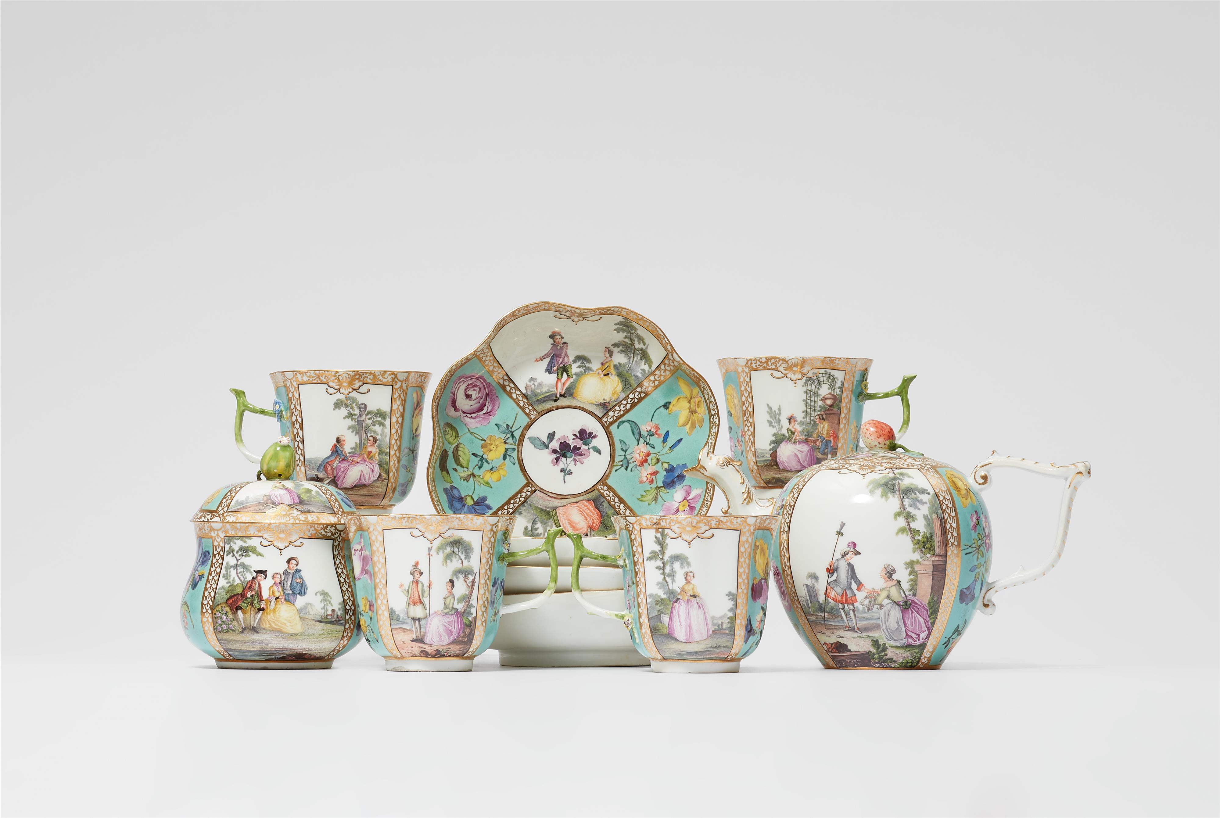 A Meissen porcelain tea service with Watteau motifs - image-1