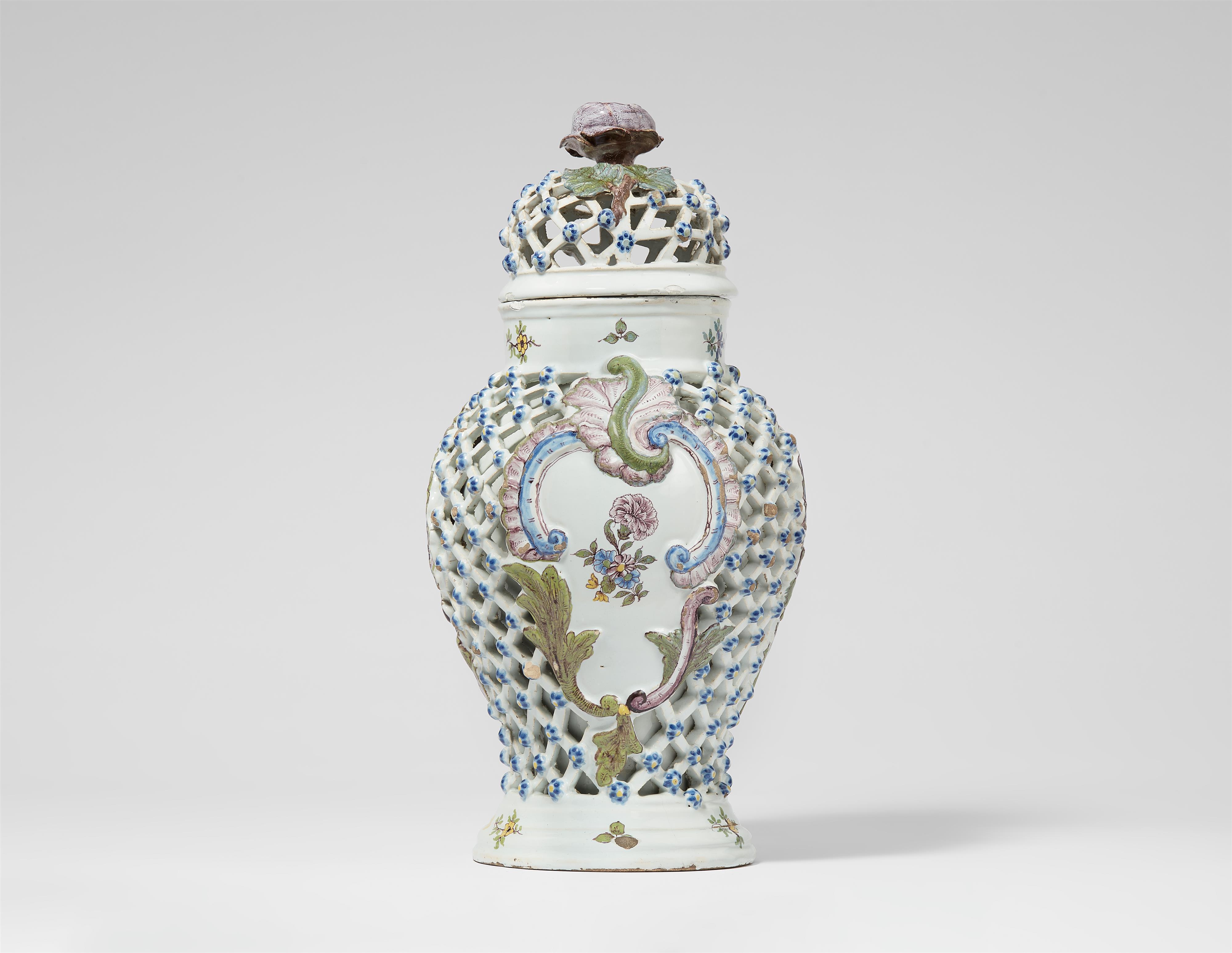 A Hannoversch Münden pierced vase with cover - image-1