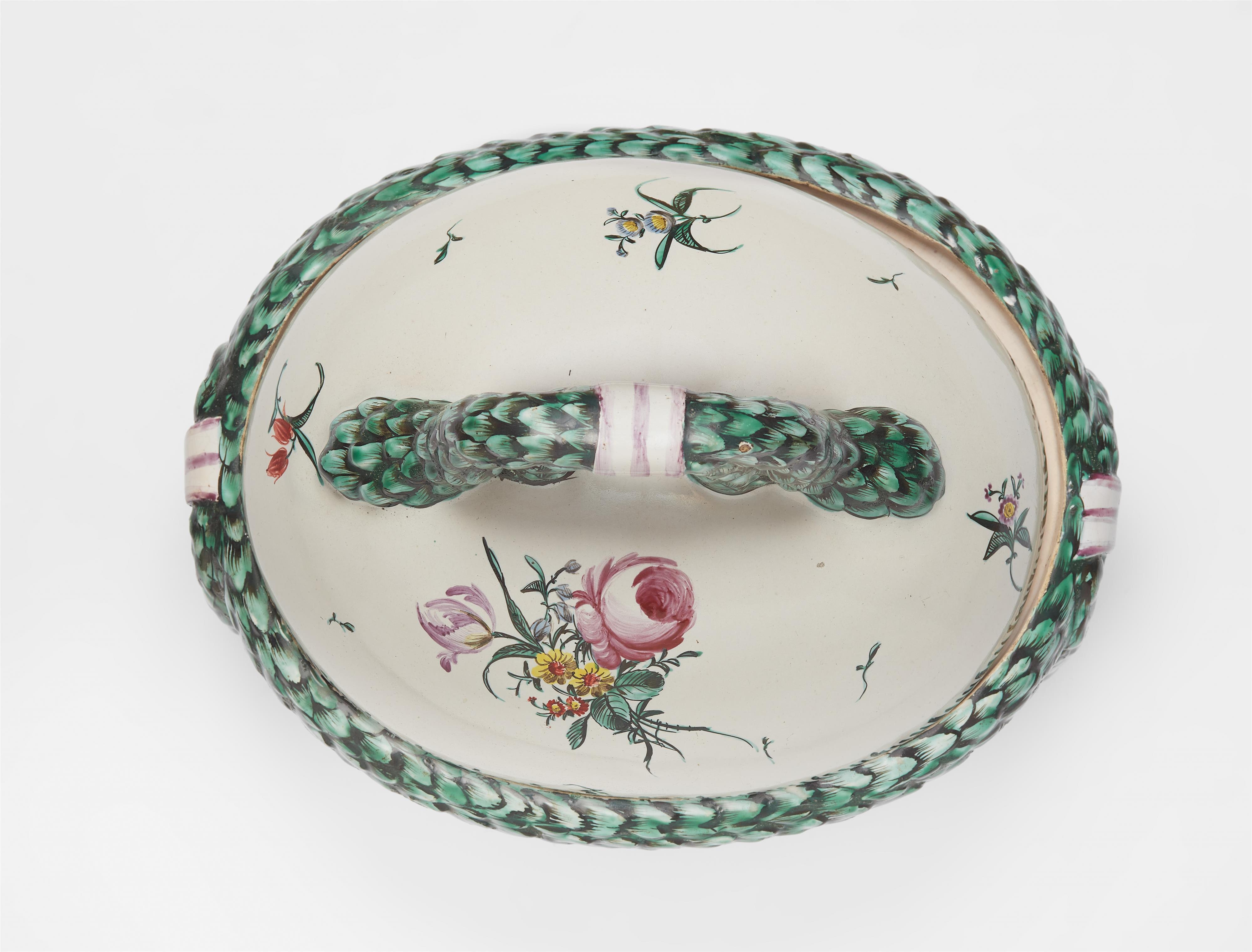 A Prószków faience tureen with laurel wreaths - image-2