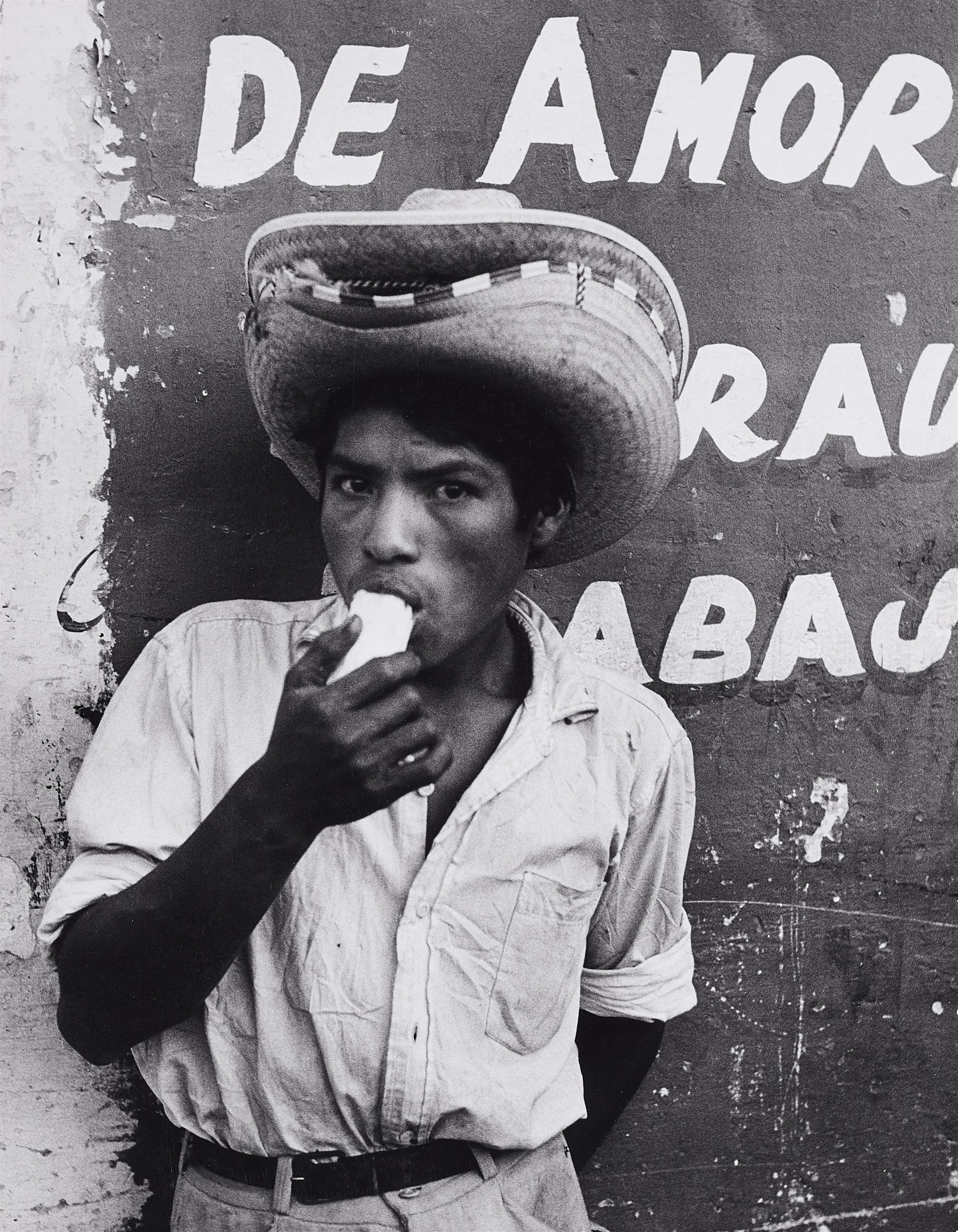 Herbert List - Auf dem Markt von Tenejapa, Mexico - image-1