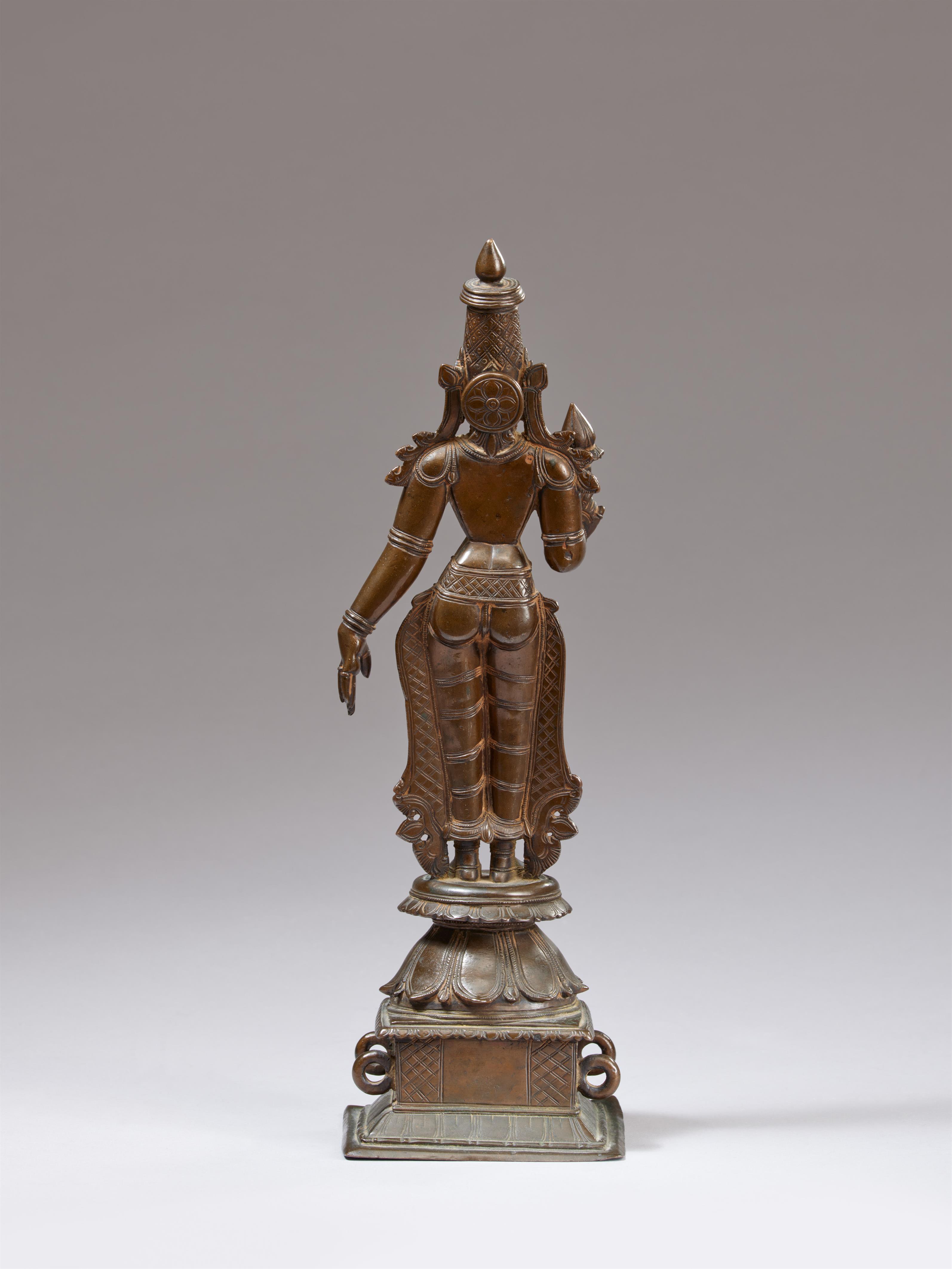 A copper alloy figure of Bhudevi. Southern India. Probably 18th century - image-2