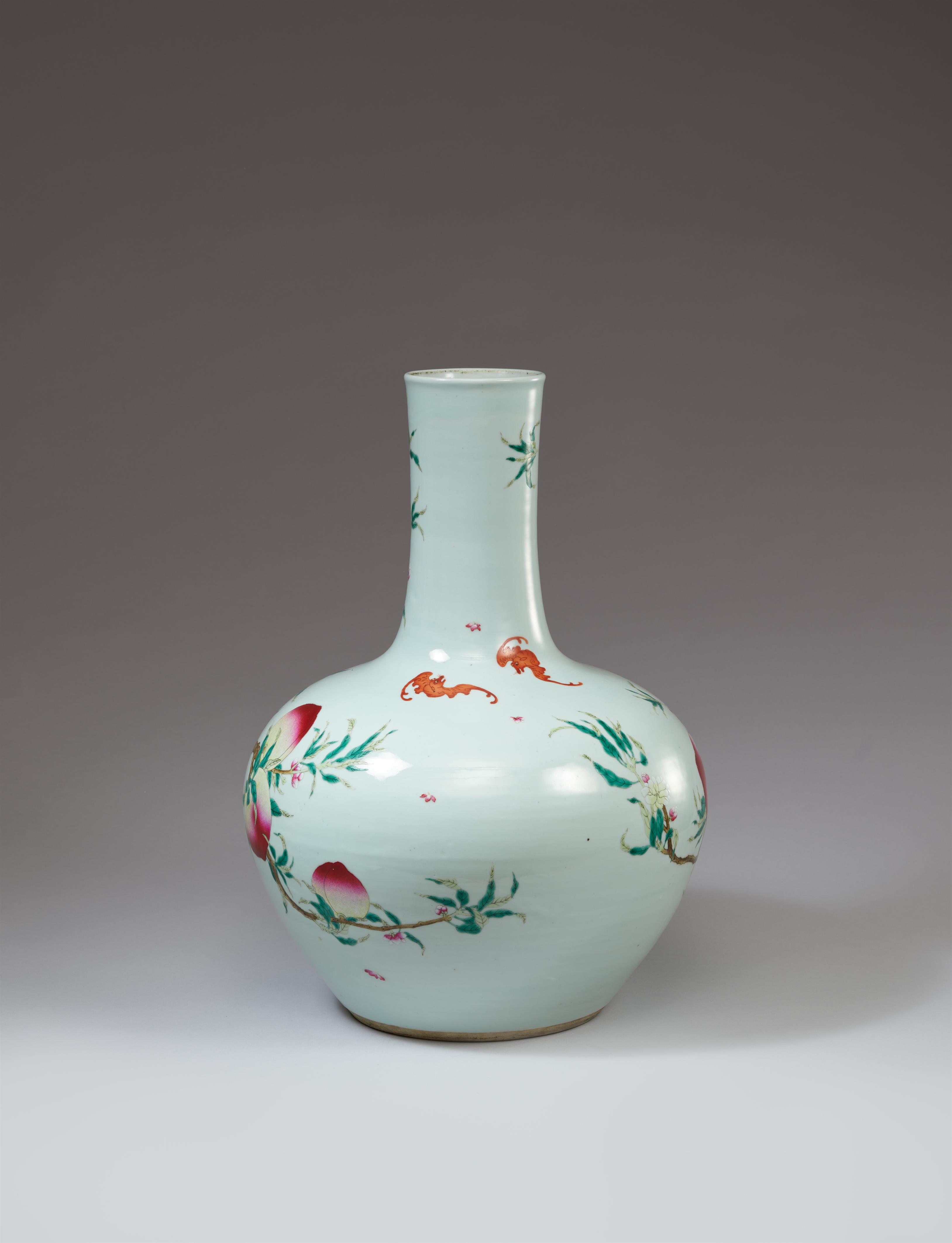 A large famille rose 'Nine Peaches' vase. 19th/early 20th century - image-2