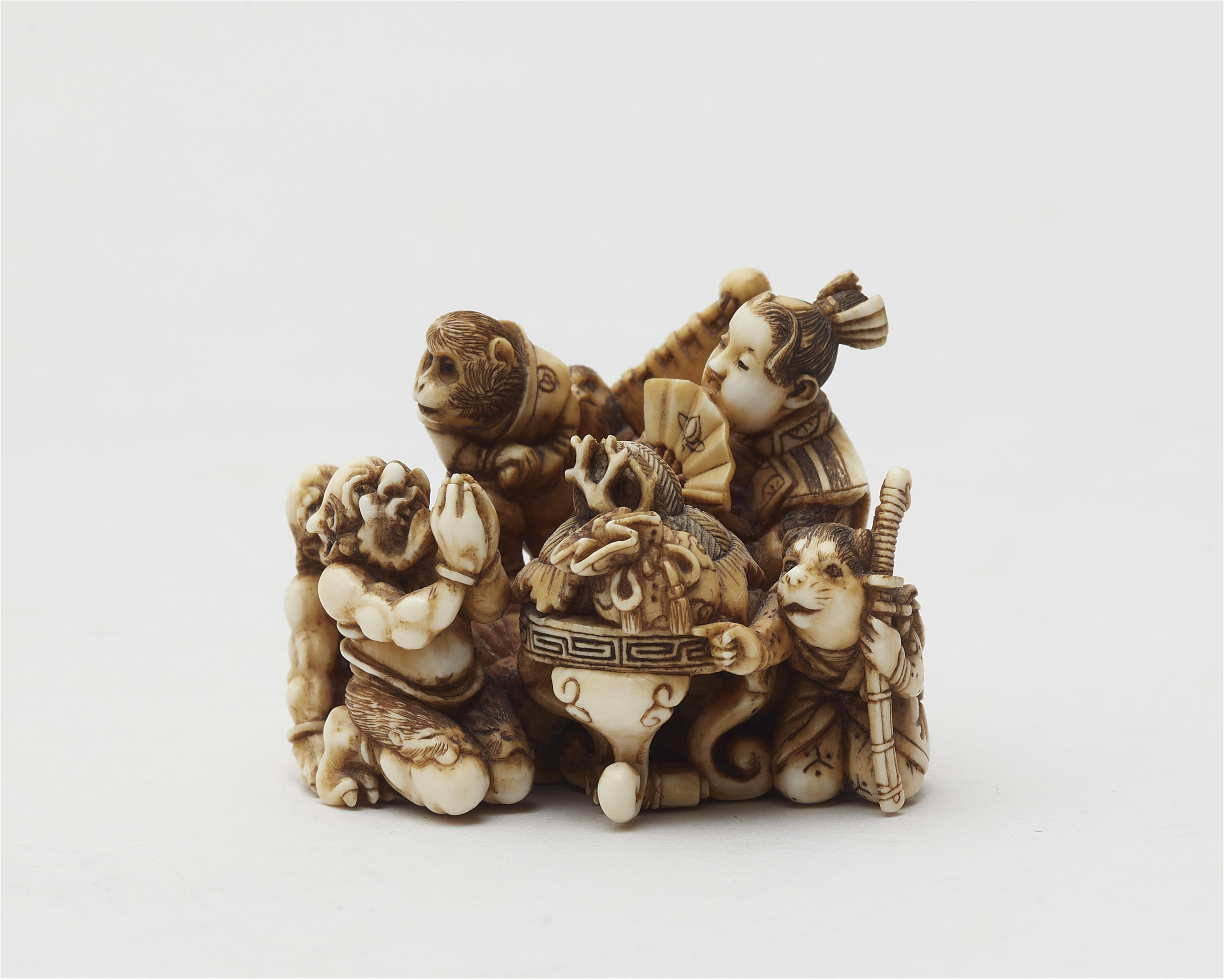 An ivory netsuke of Momotarô and his friends. Late 19th century - image-5