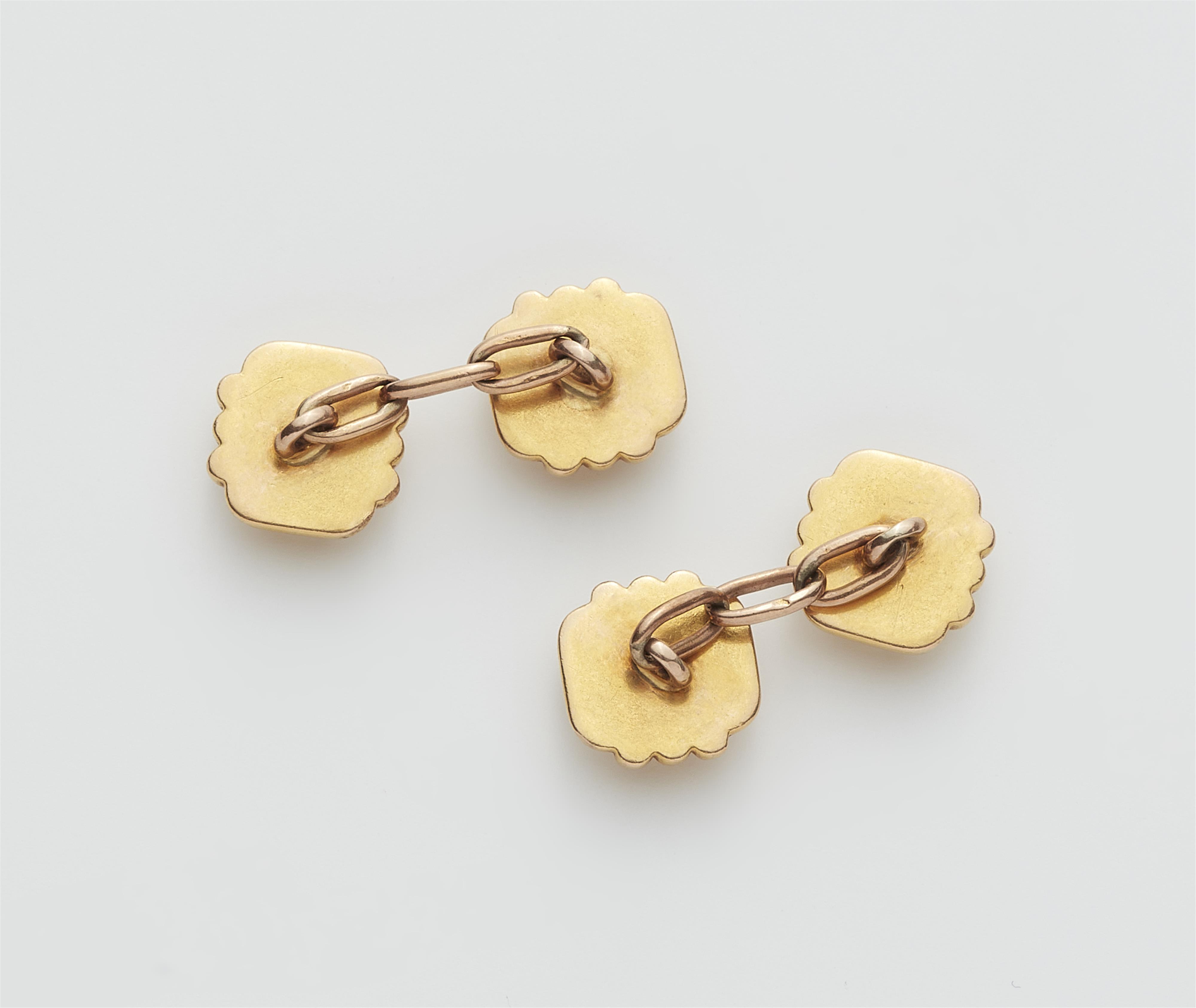 A pair of 14k gold knot cufflinks. - image-2